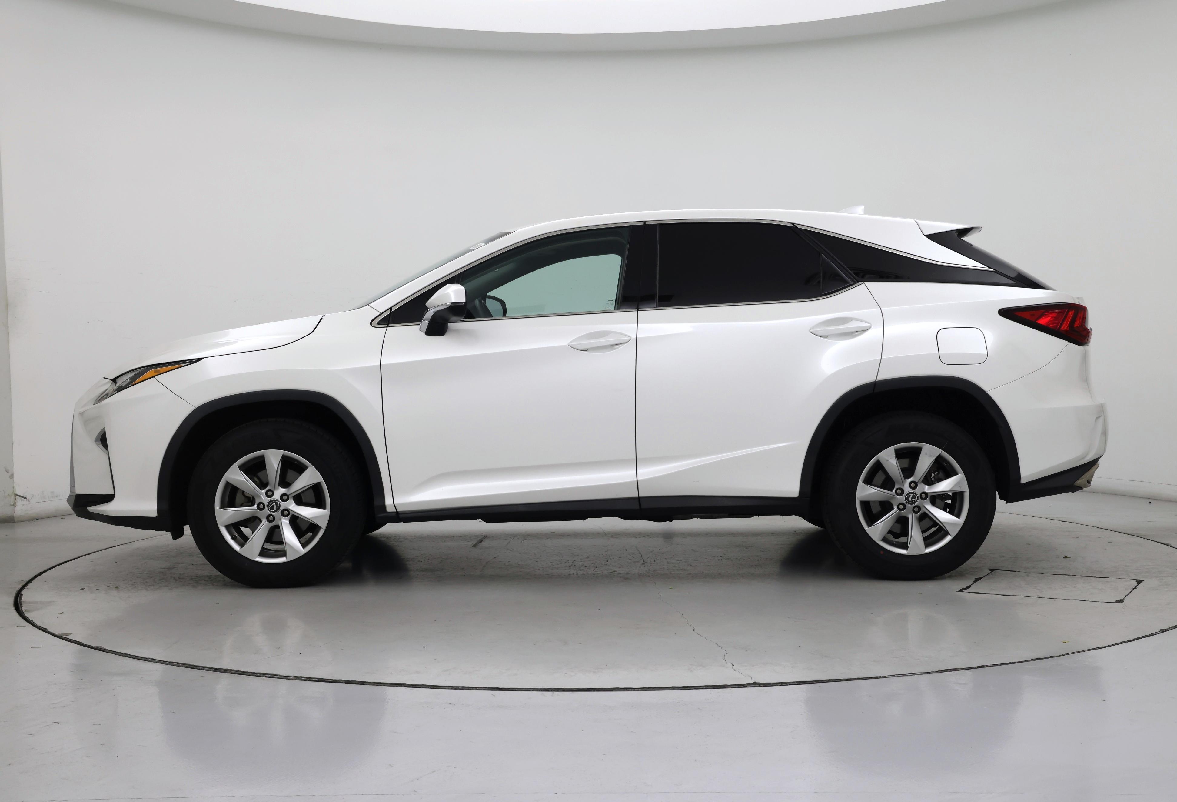 Thumbnail: 2018 Lexus RX - 3