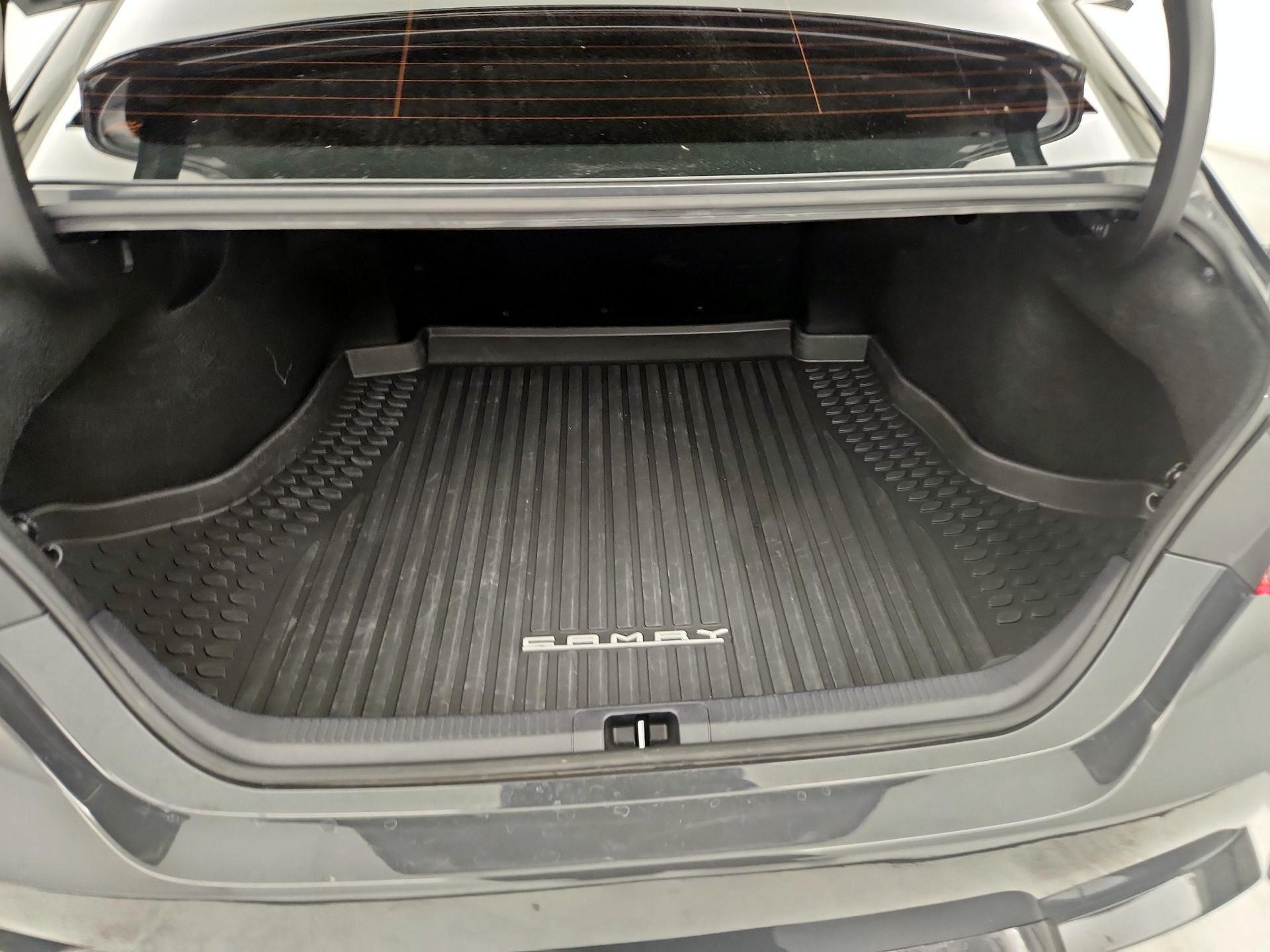 Thumbnail: 2024 Toyota Camry - 20
