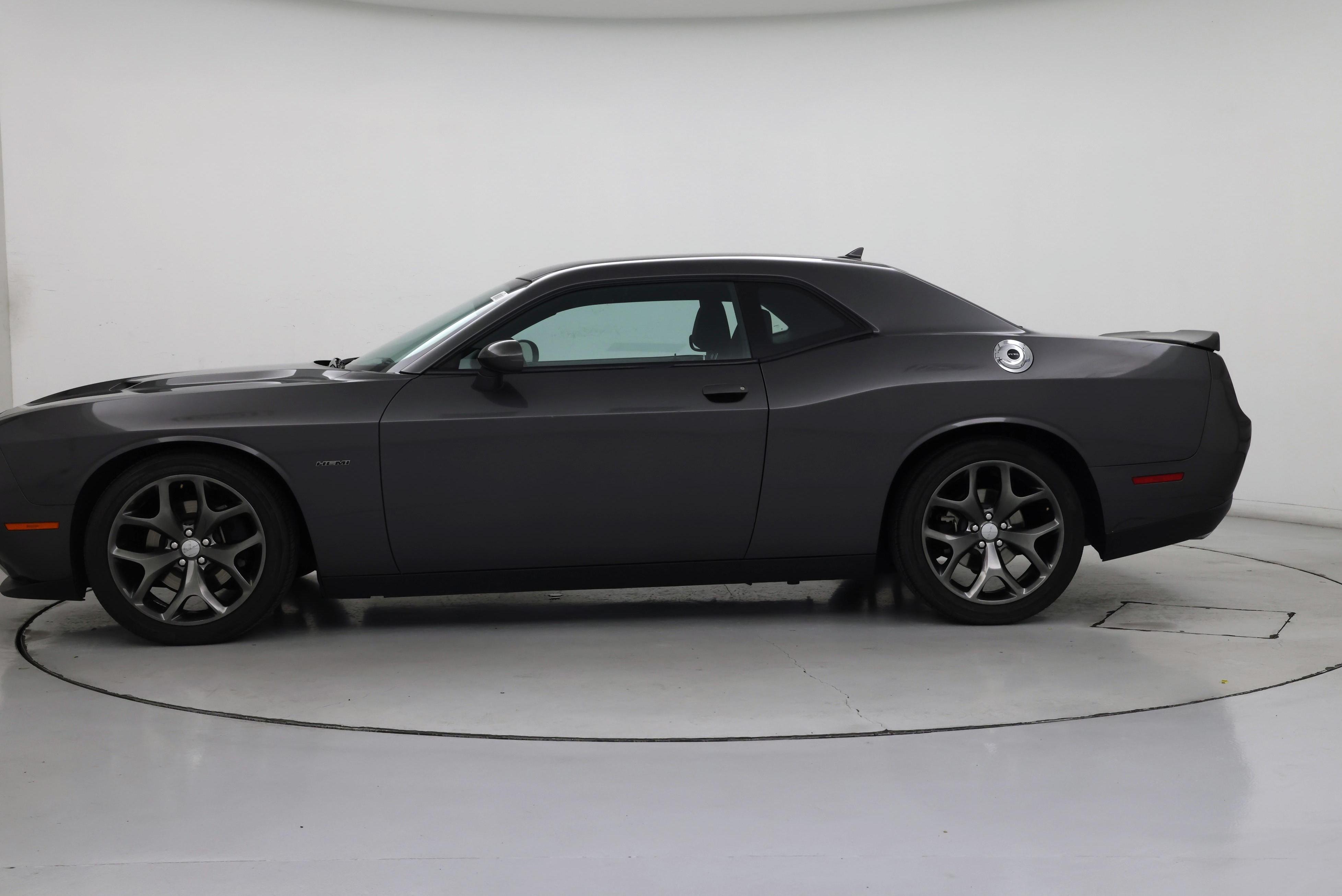 Thumbnail: 2015 Dodge Challenger - 3