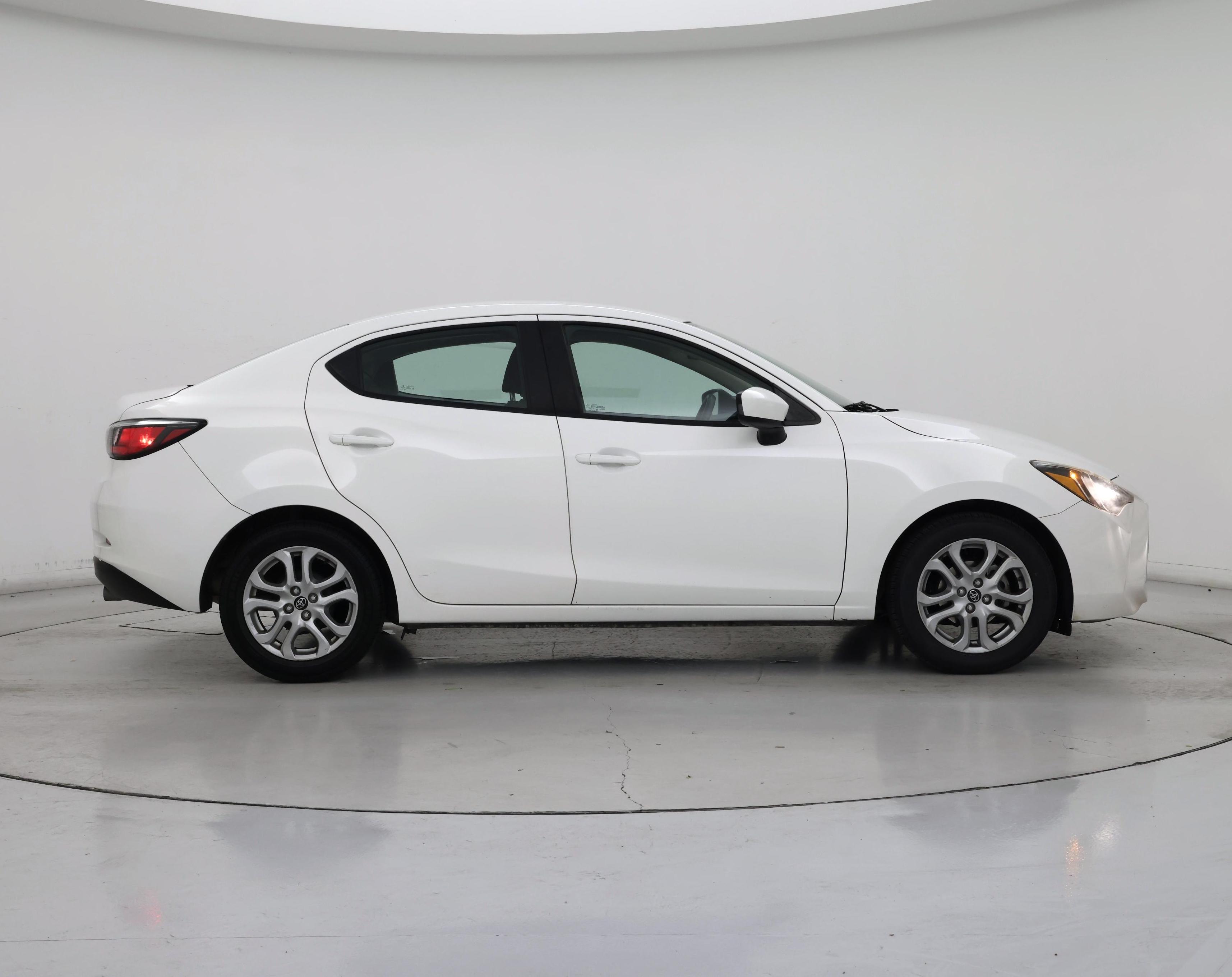 Thumbnail: 2017 Toyota Yaris iA - 7