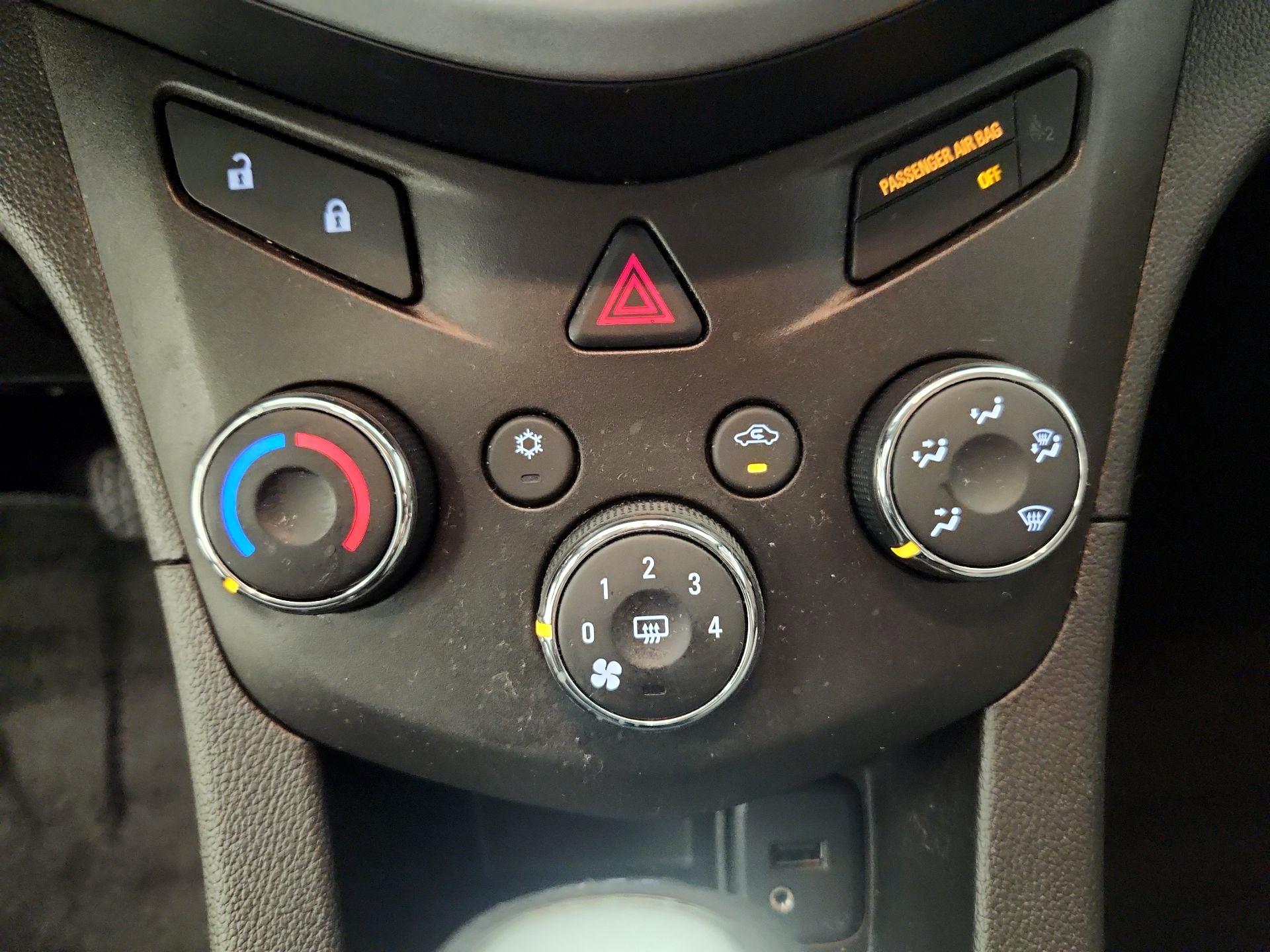 Thumbnail: 2017 Chevrolet Sonic - 16