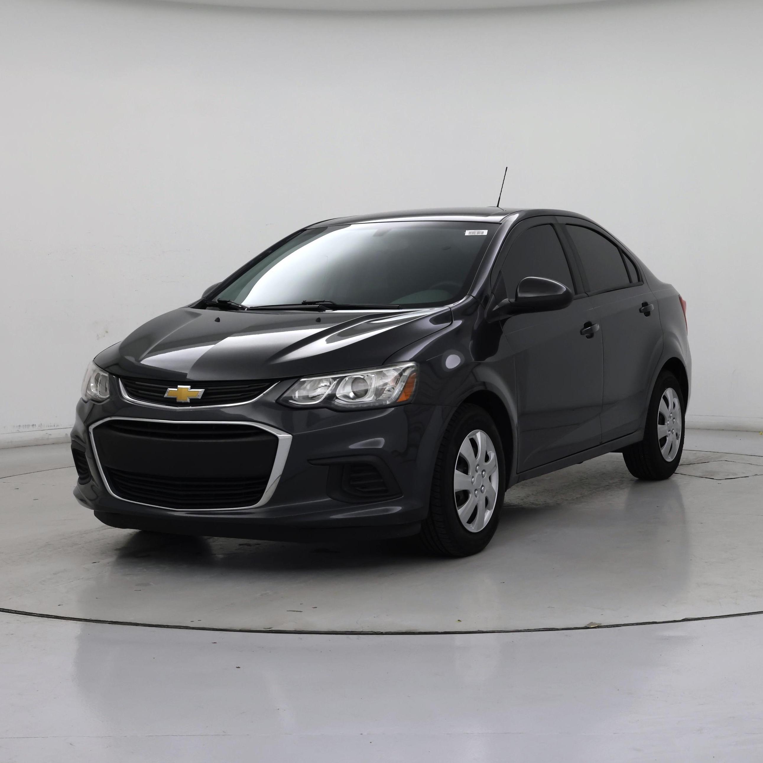 Thumbnail: 2017 Chevrolet Sonic - 4