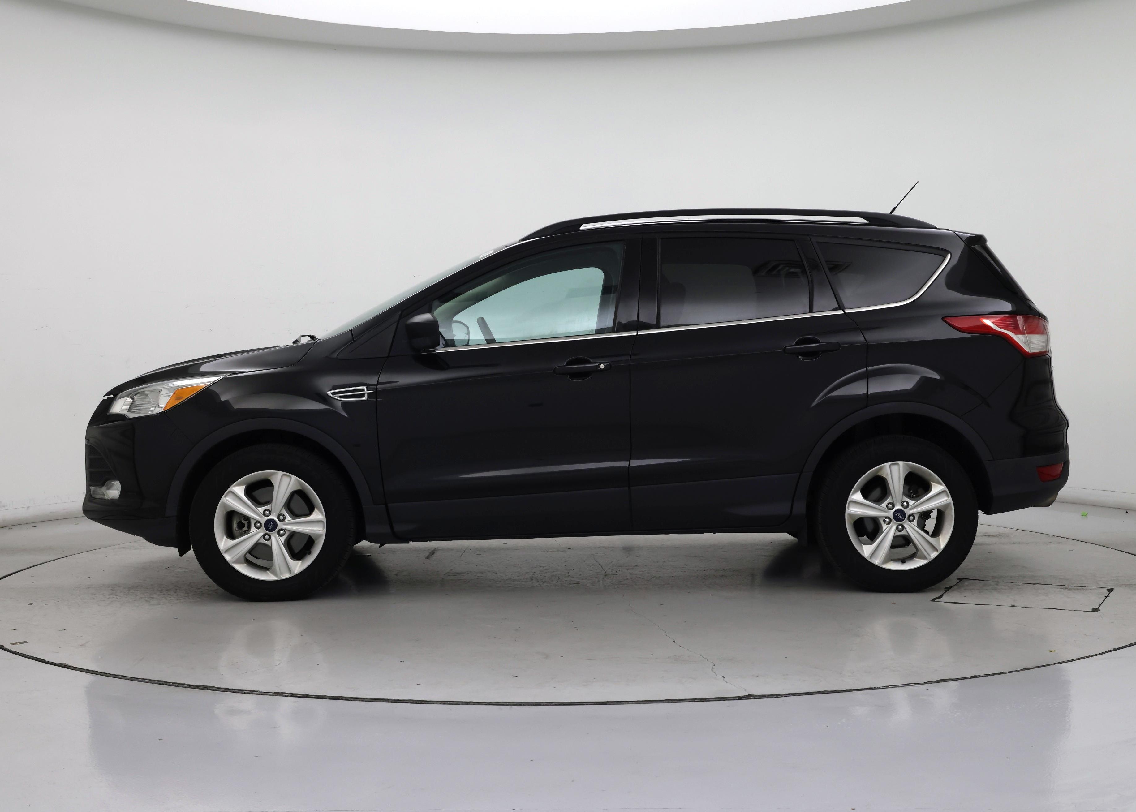 Thumbnail: 2015 Ford Escape - 3