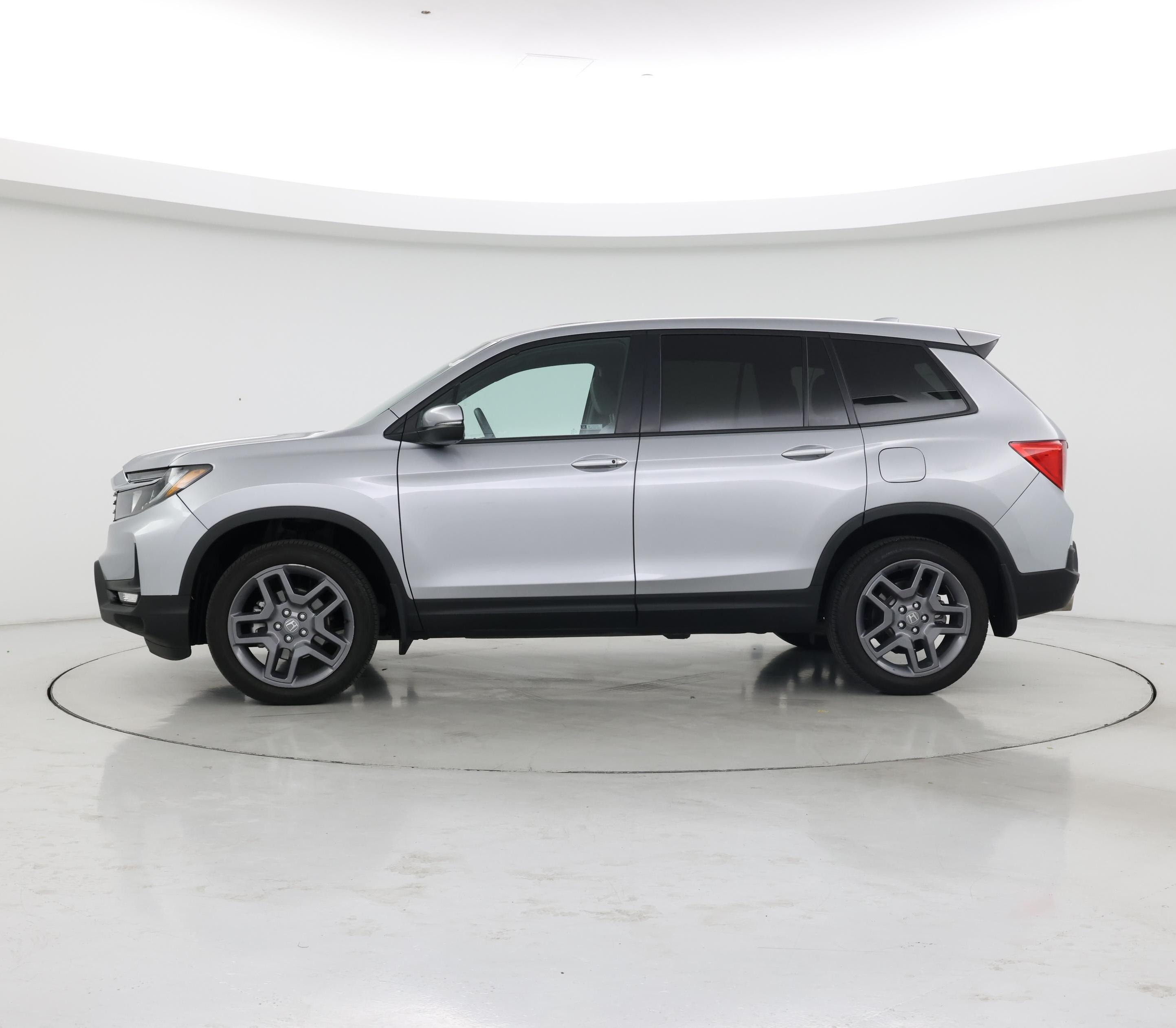 Thumbnail: 2023 Honda Passport - 3