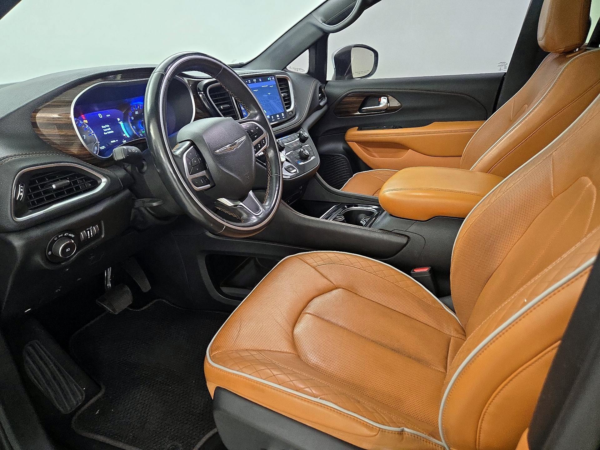 Thumbnail: 2021 Chrysler Pacifica - 11