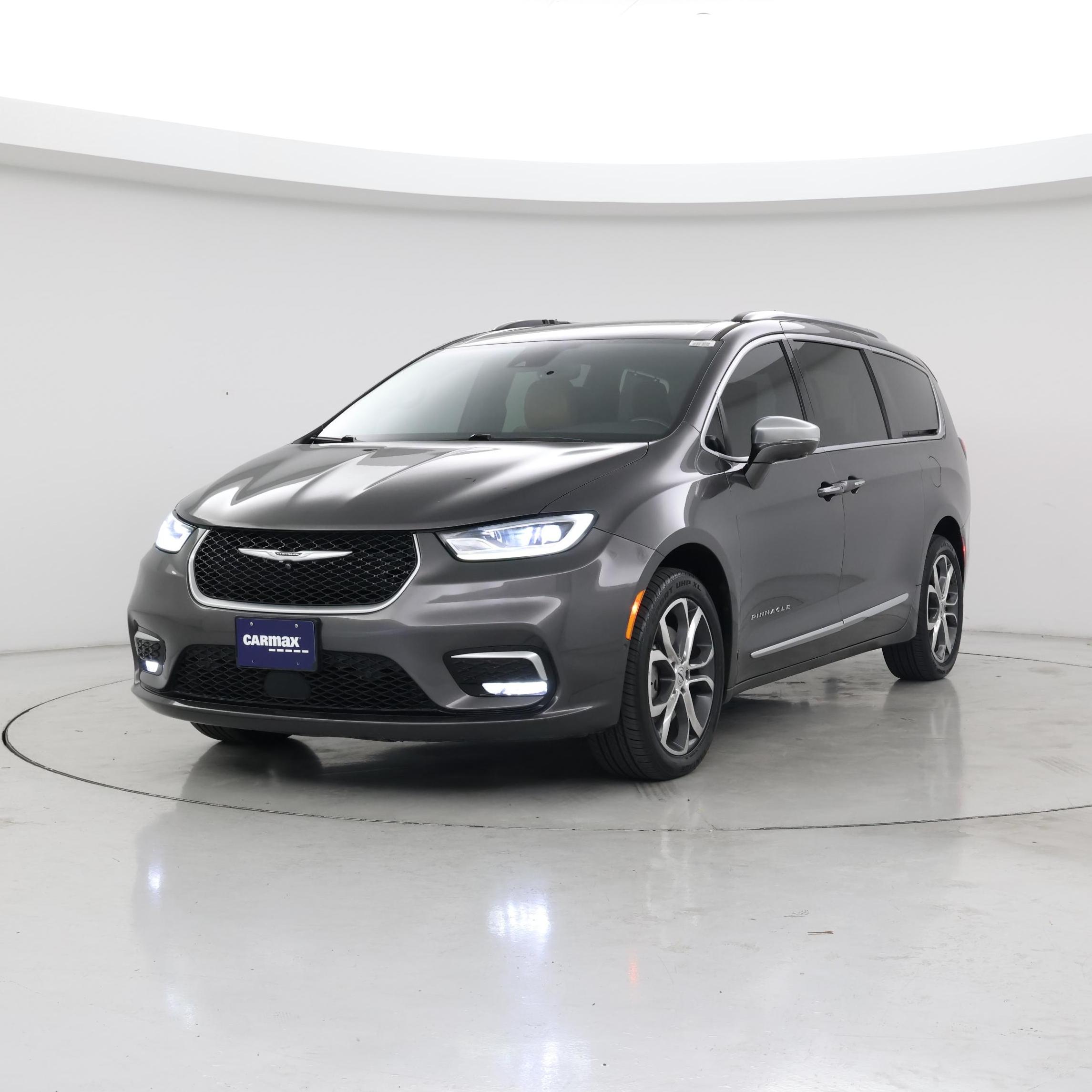 Thumbnail: 2021 Chrysler Pacifica - 4