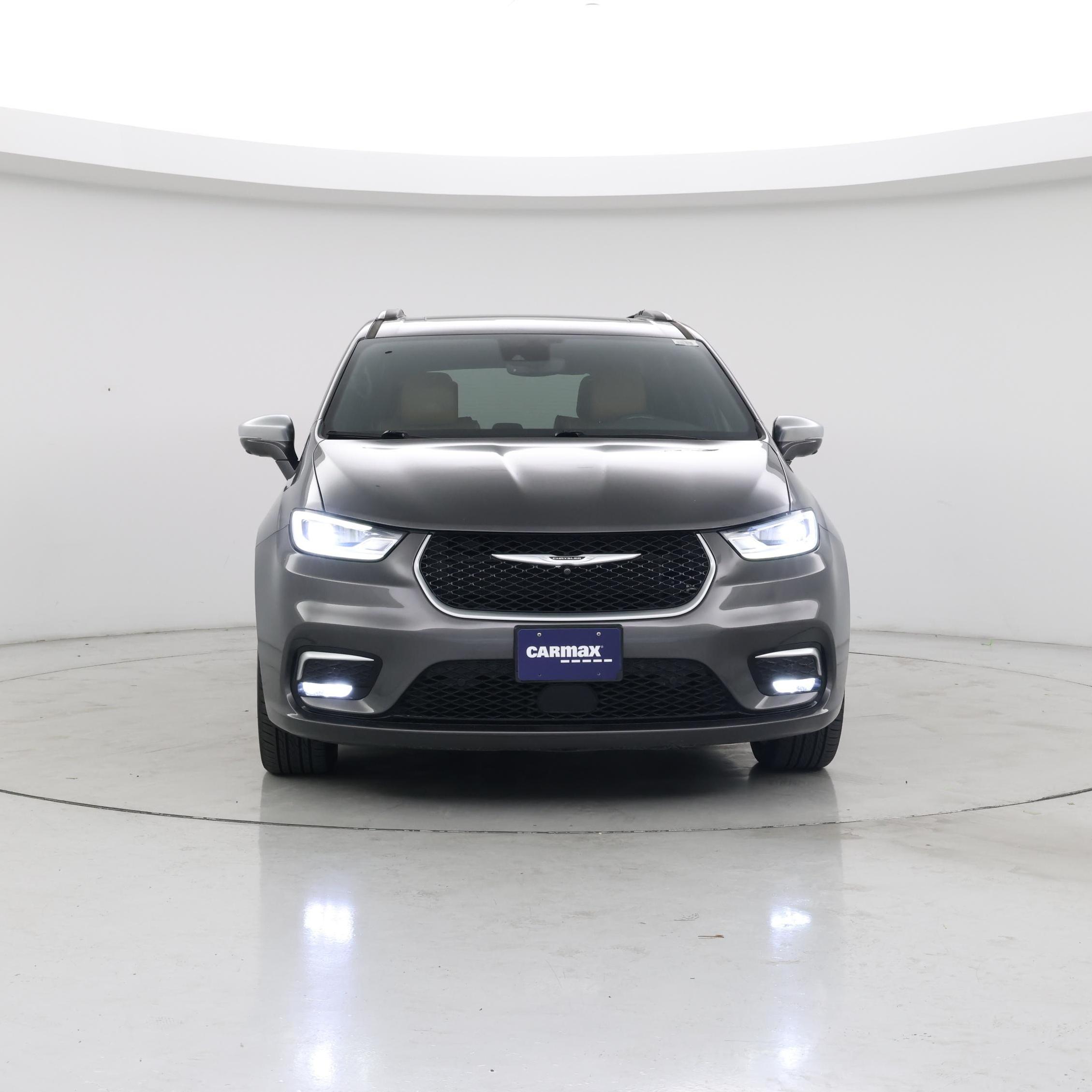 Thumbnail: 2021 Chrysler Pacifica - 5