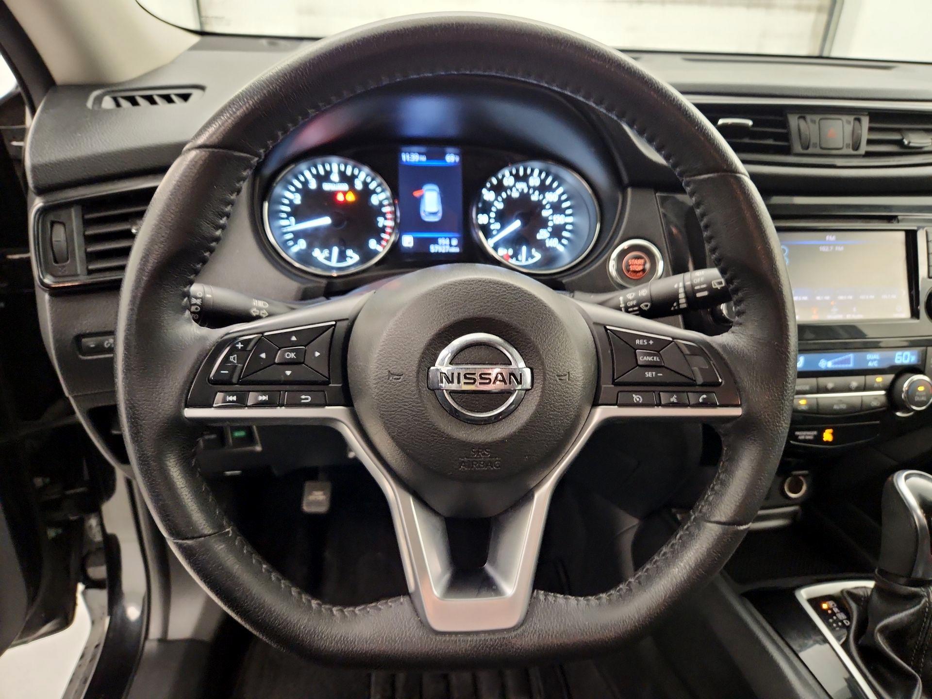 Thumbnail: 2020 Nissan Rogue - 10