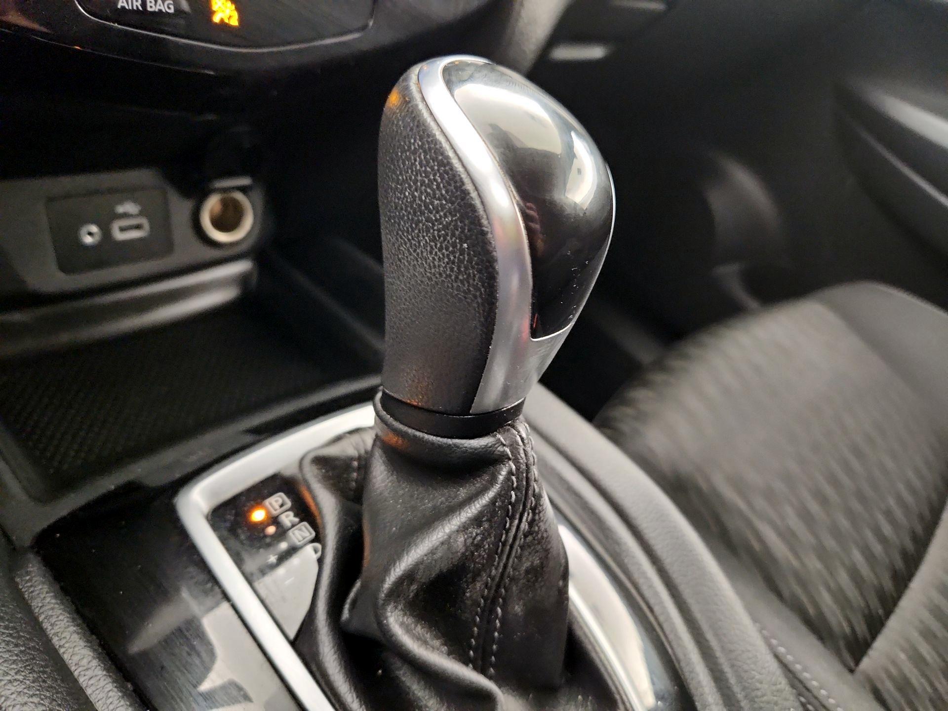 Thumbnail: 2020 Nissan Rogue - 17