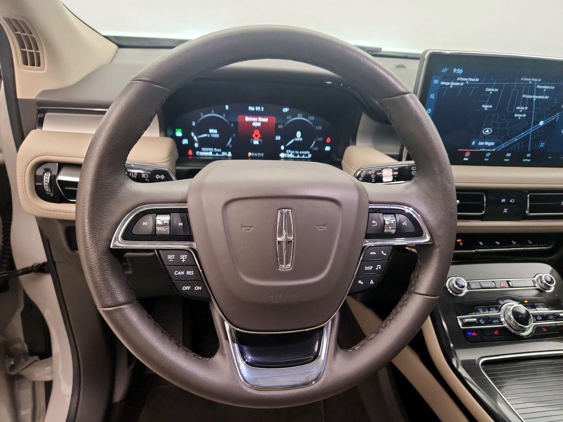 Thumbnail: 2023 Lincoln Nautilus - 10