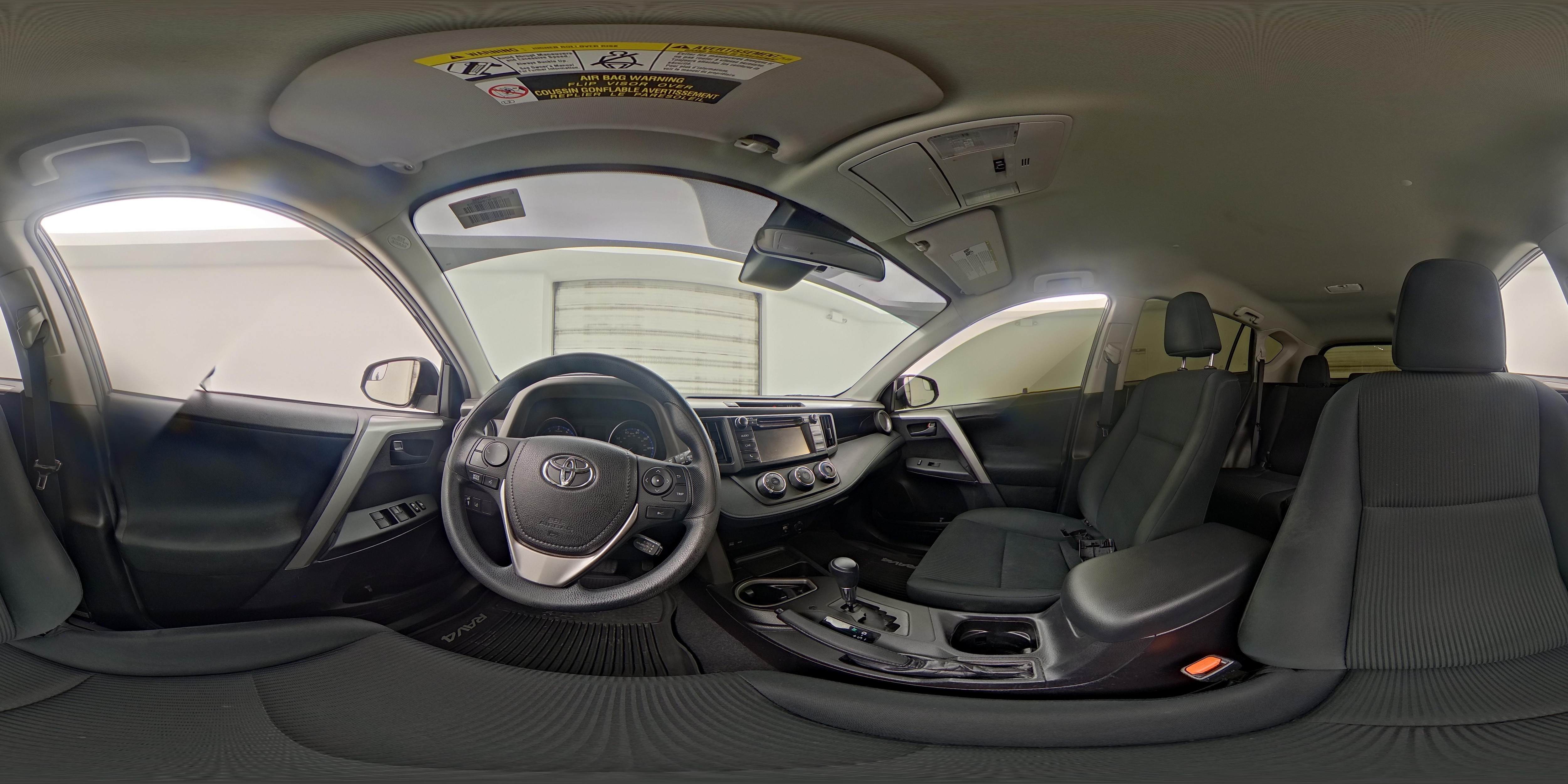 2017 Toyota RAV4 LE - Photo 26