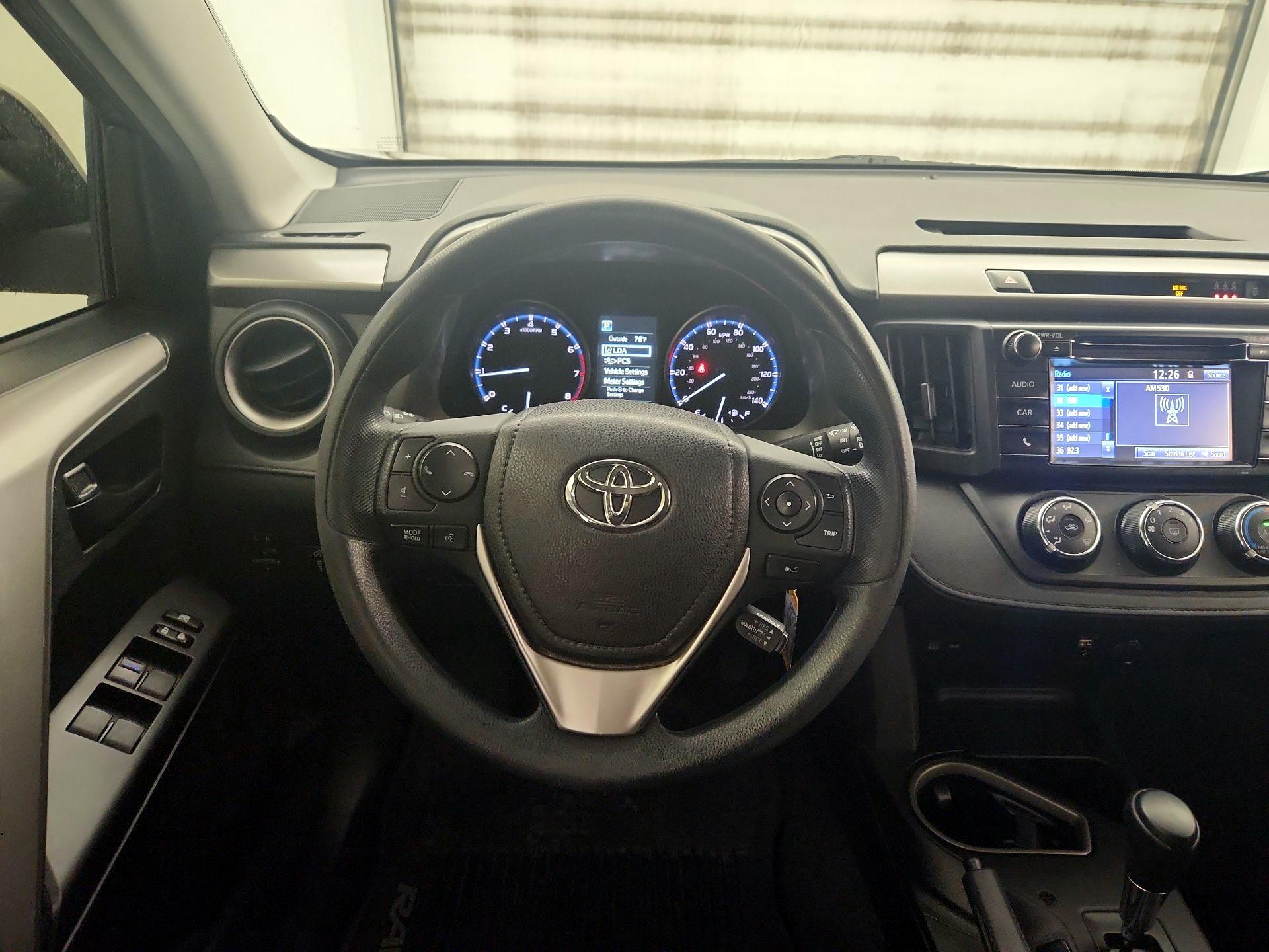 Thumbnail: 2017 Toyota RAV4 - 10