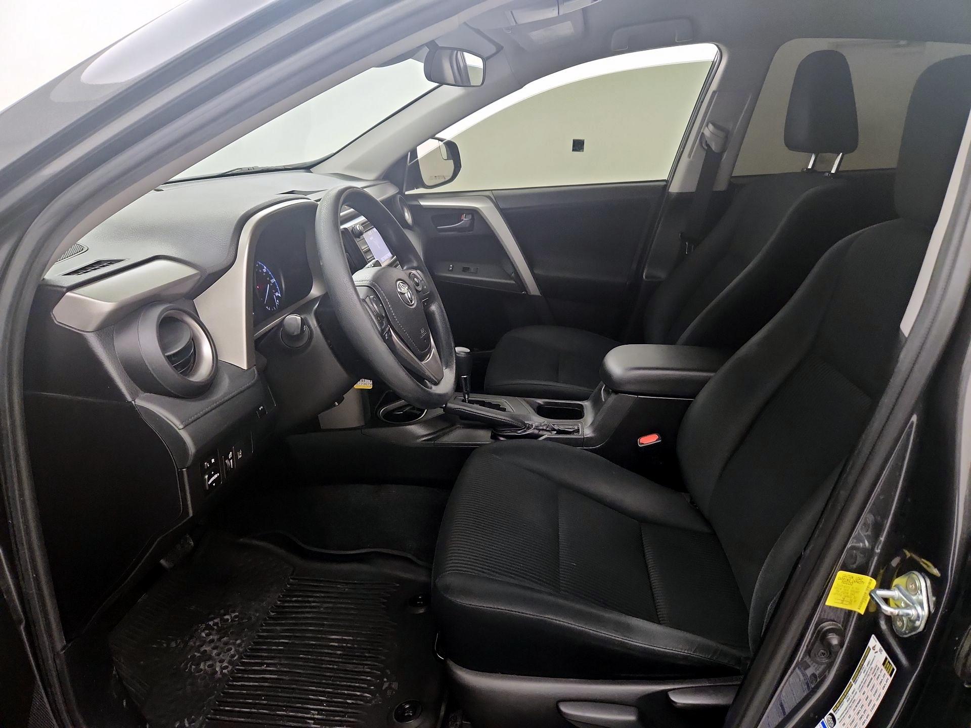 Thumbnail: 2017 Toyota RAV4 - 11