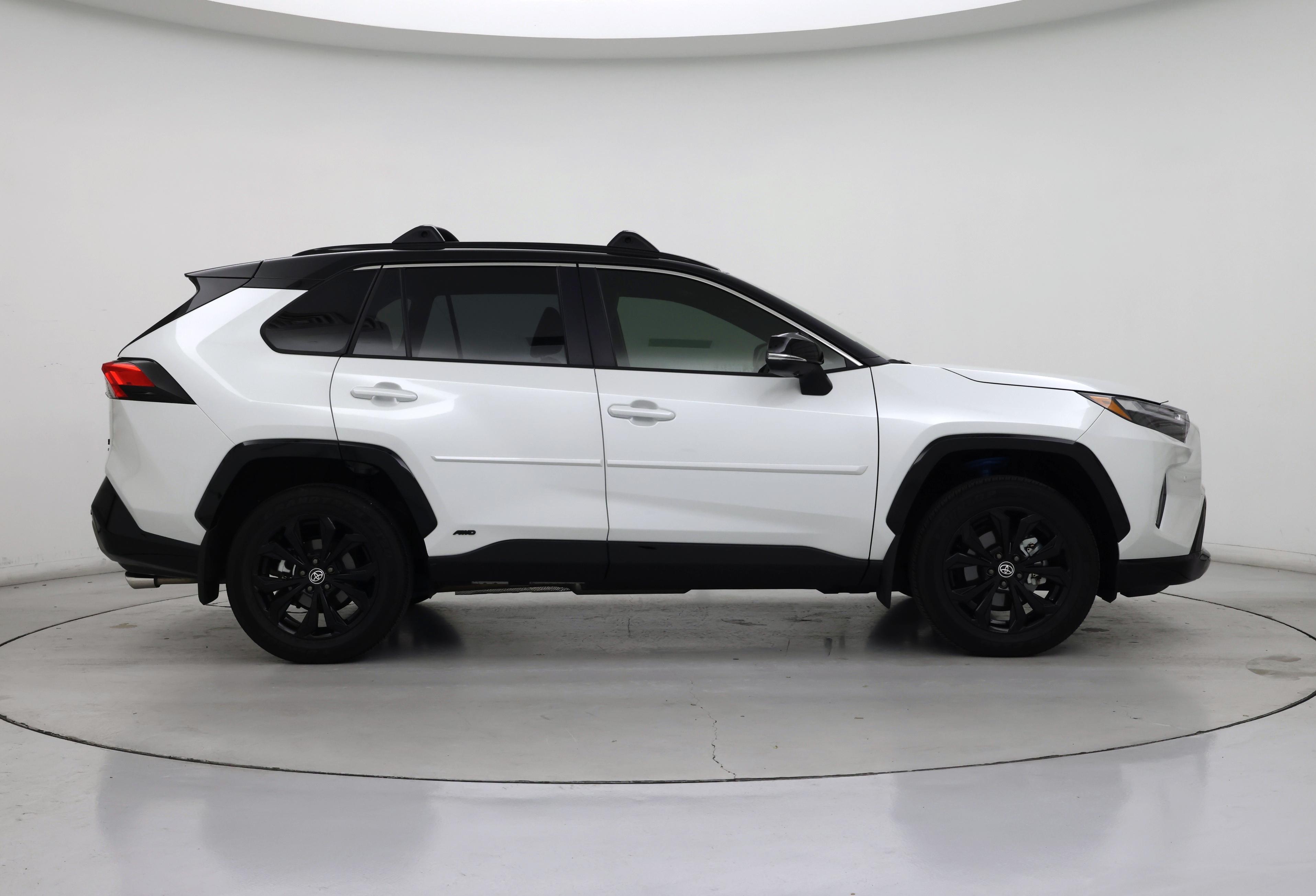 Thumbnail: 2025 Toyota RAV4 - 7