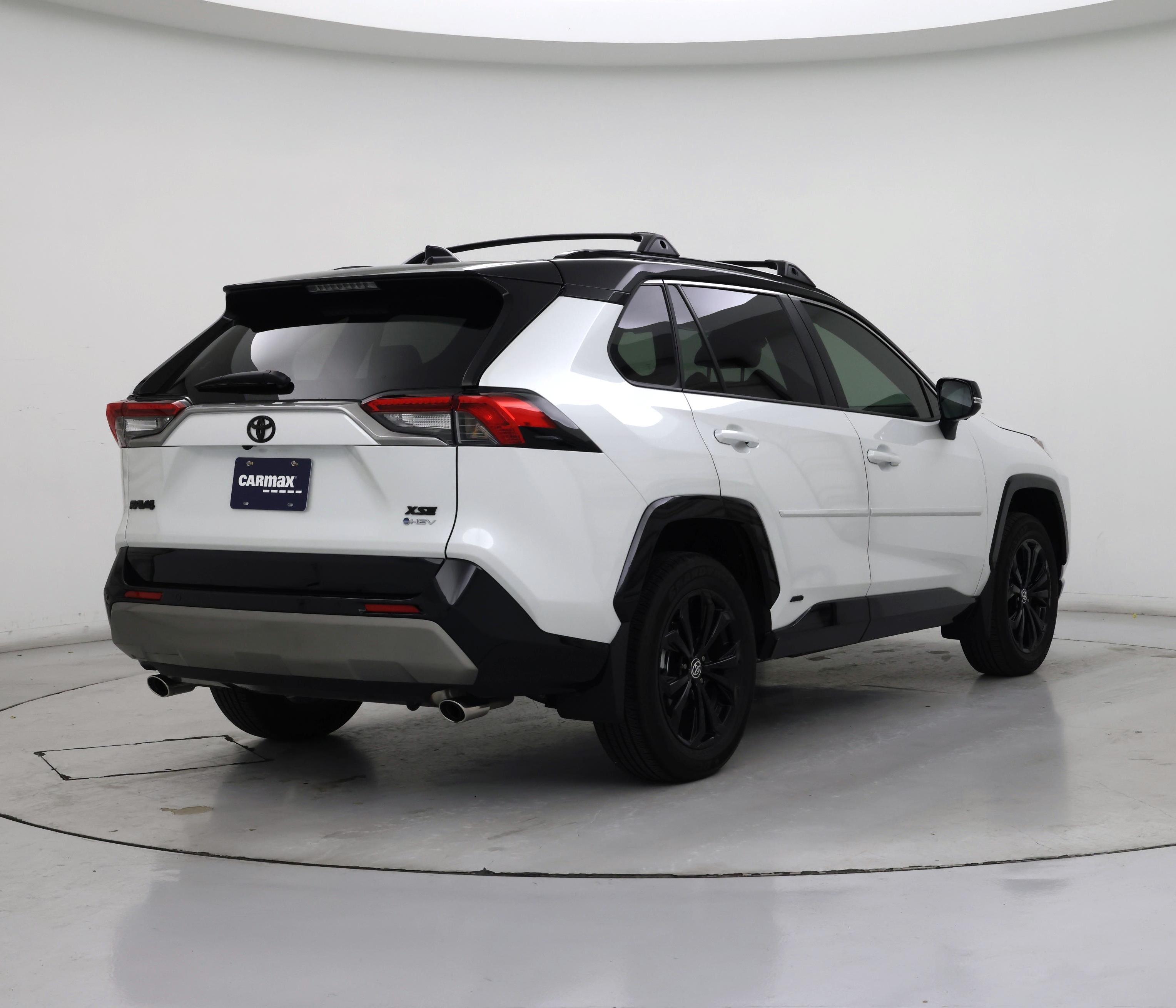 Thumbnail: 2025 Toyota RAV4 - 8