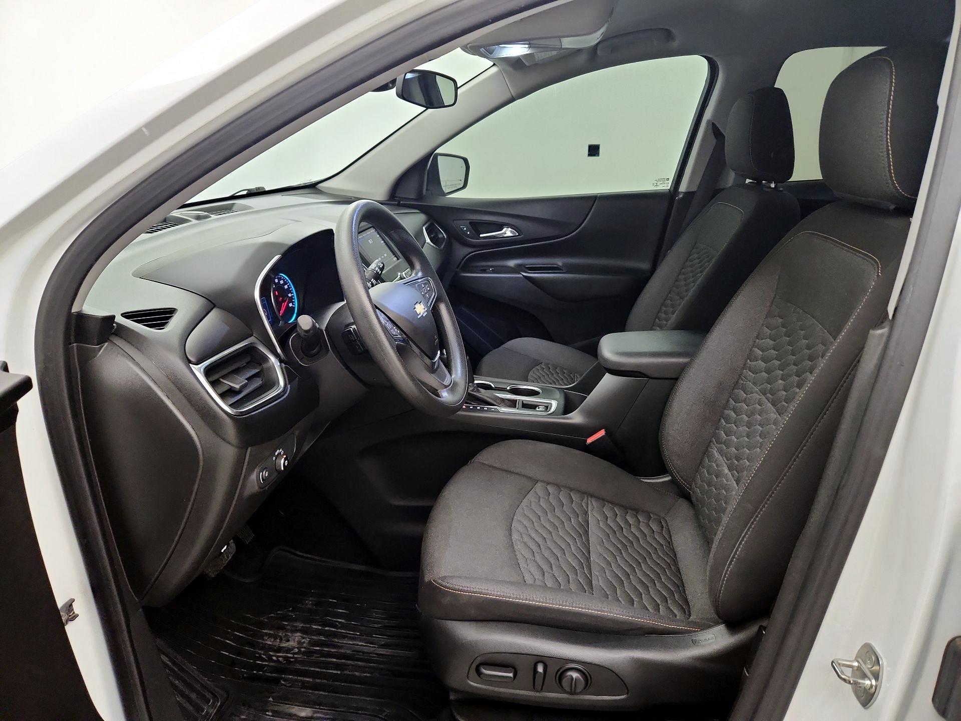 Thumbnail: 2020 Chevrolet Equinox - 11