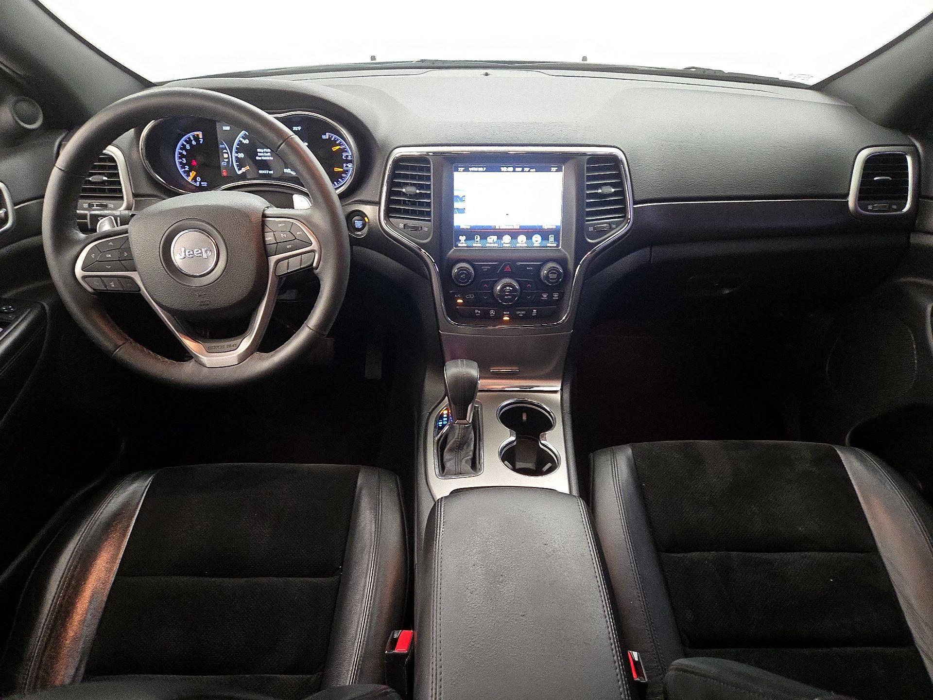 Thumbnail: 2017 Jeep Grand Cherokee - 9