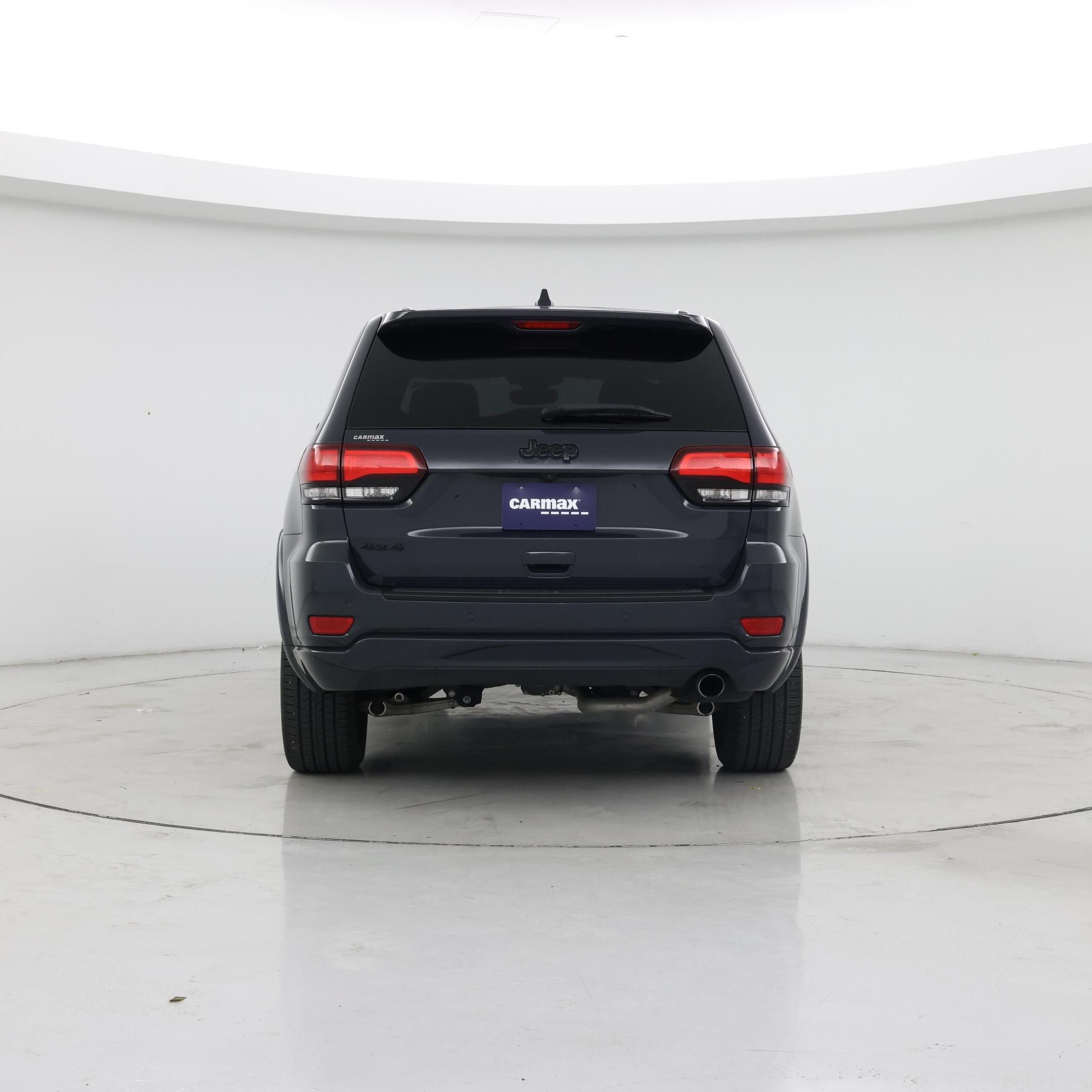 Thumbnail: 2017 Jeep Grand Cherokee - 6