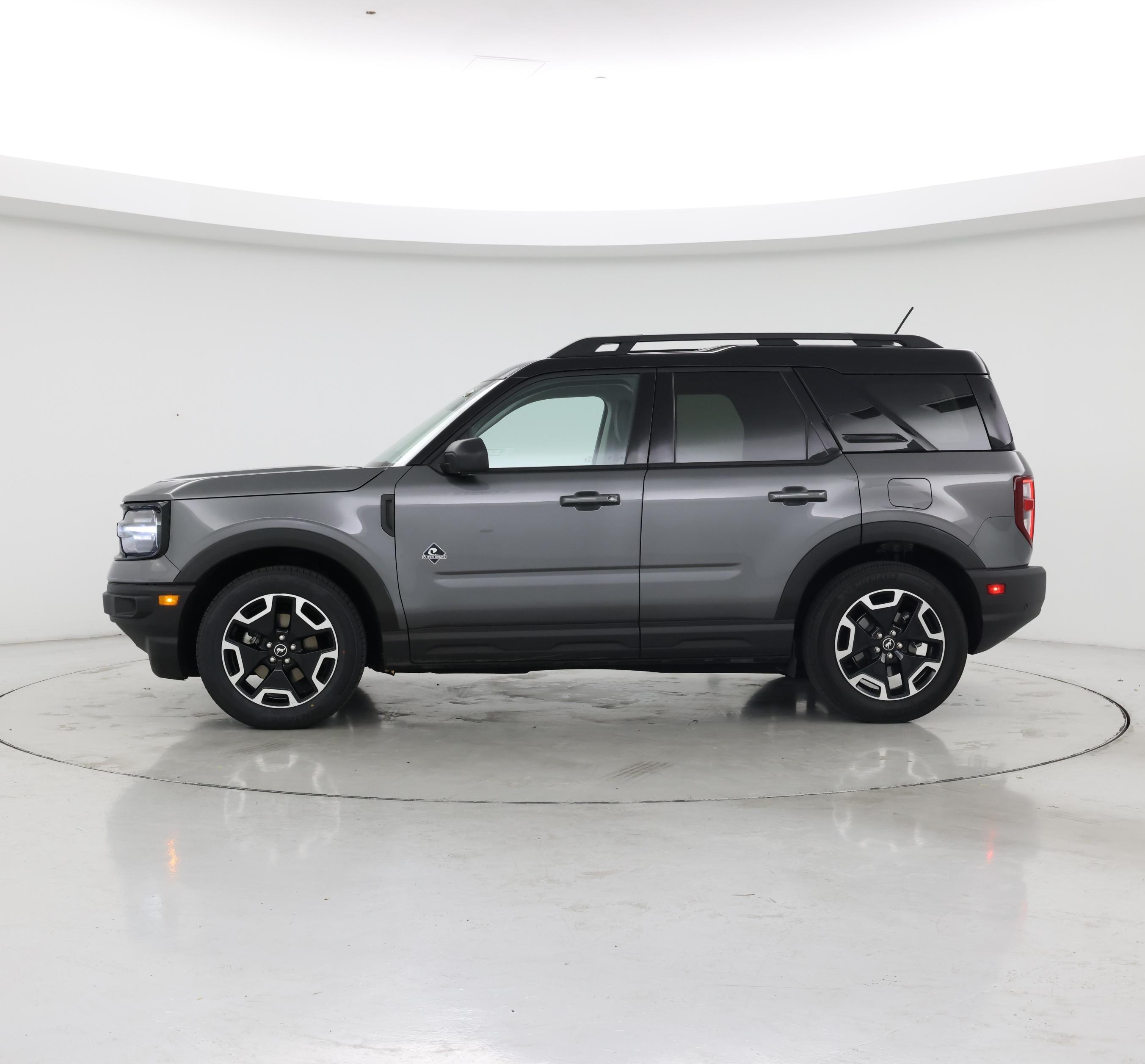 Thumbnail: 2022 Ford Bronco Sport - 3