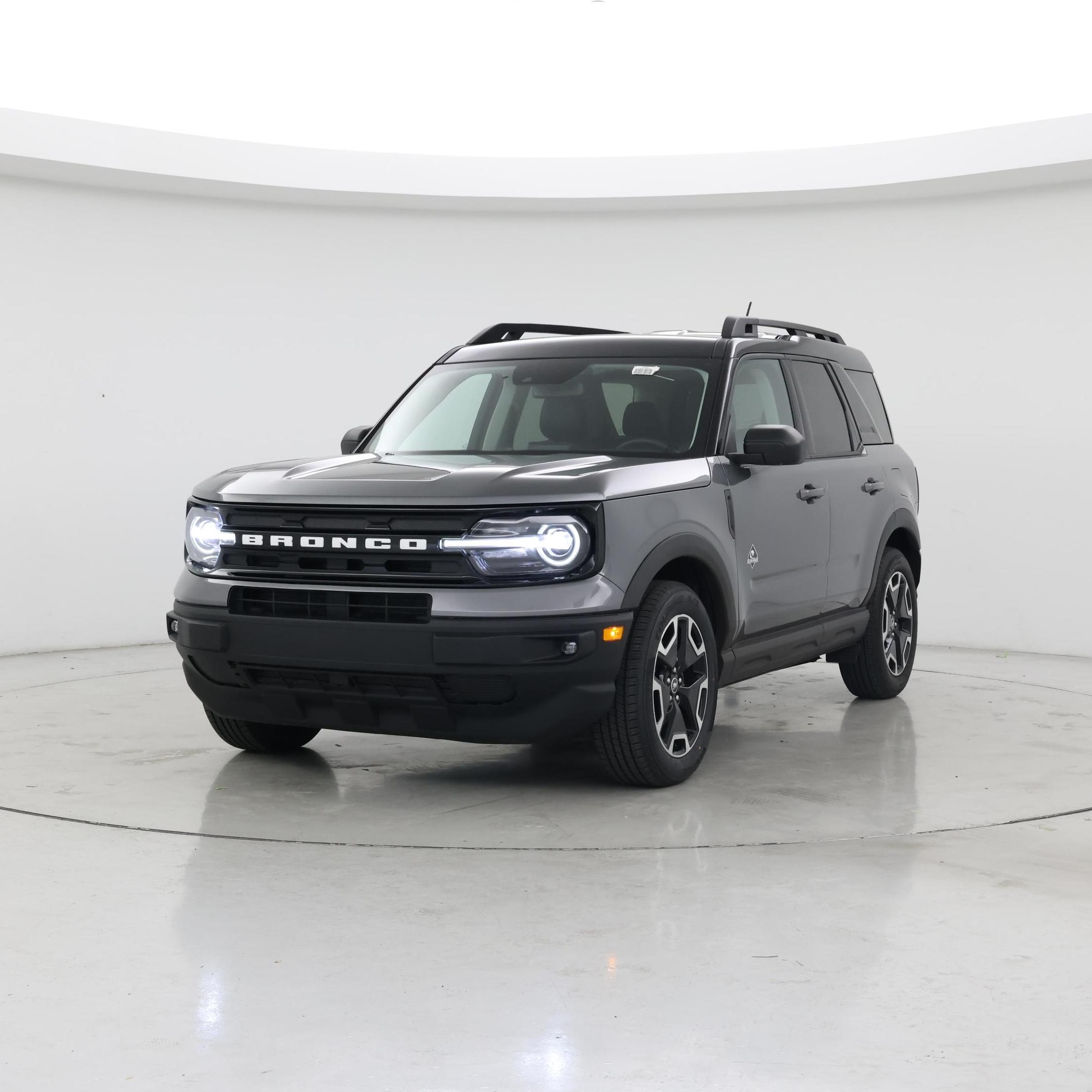 Thumbnail: 2022 Ford Bronco Sport - 4