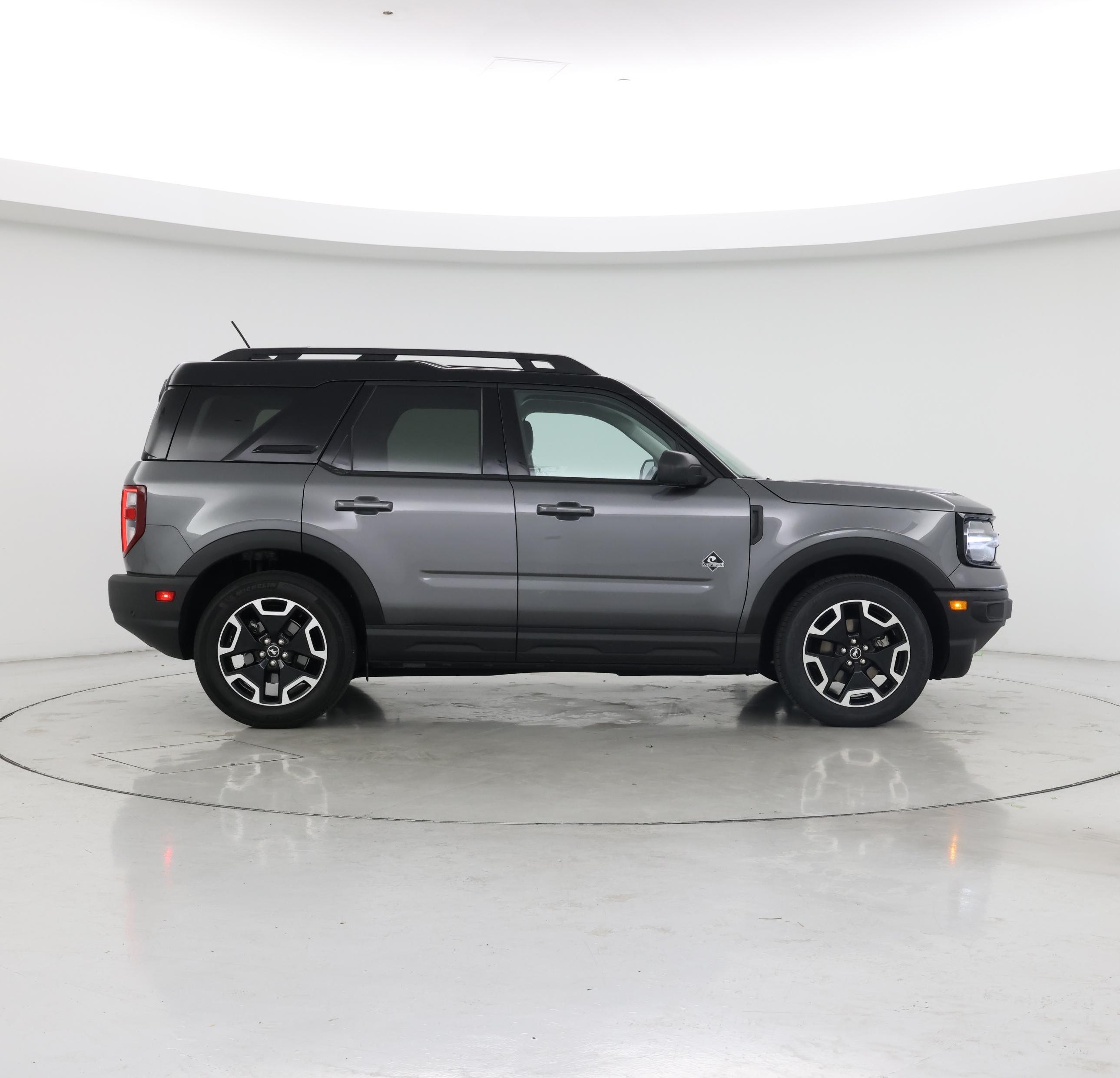 Thumbnail: 2022 Ford Bronco Sport - 7