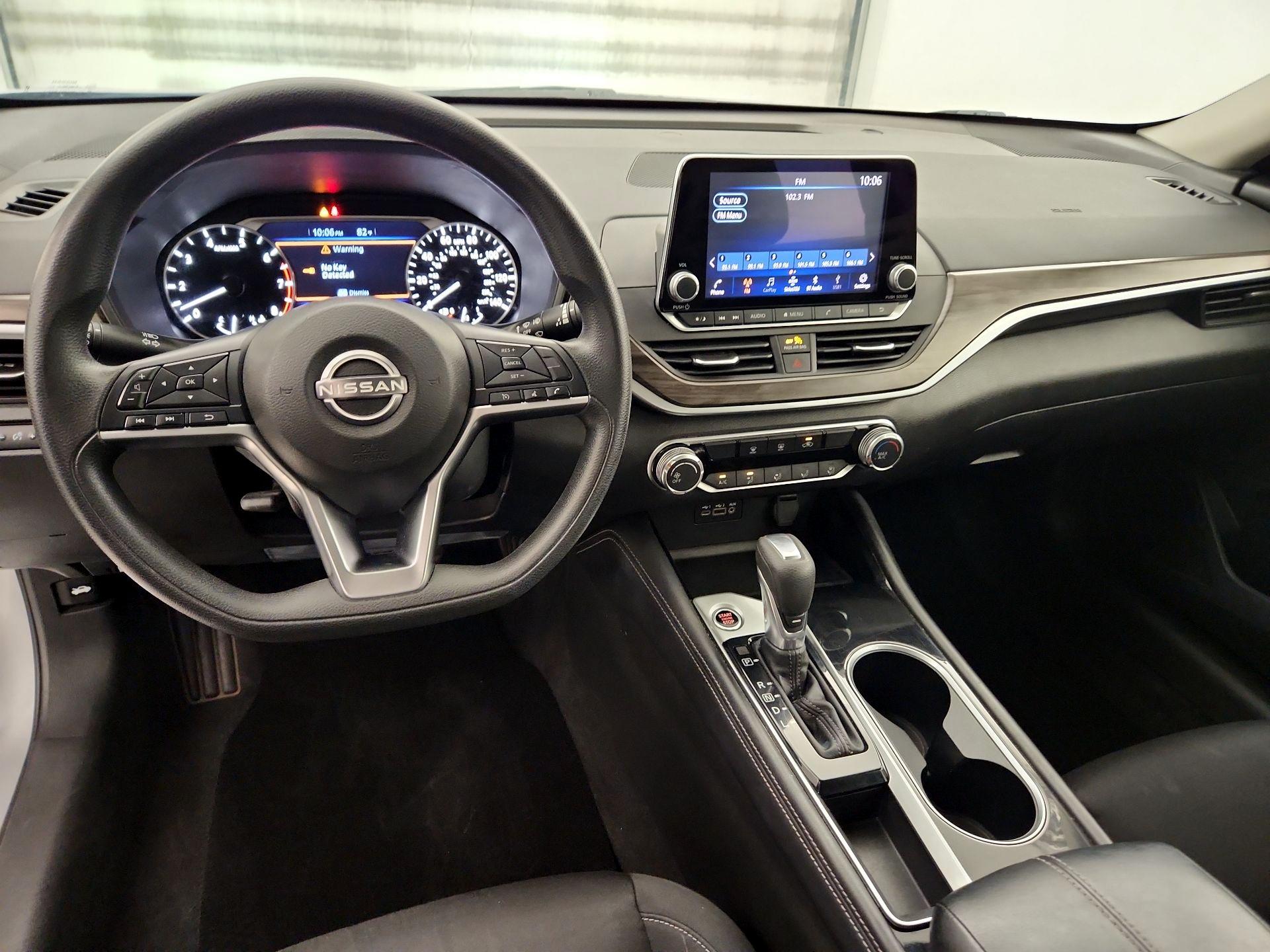 Thumbnail: 2023 Nissan Altima - 9