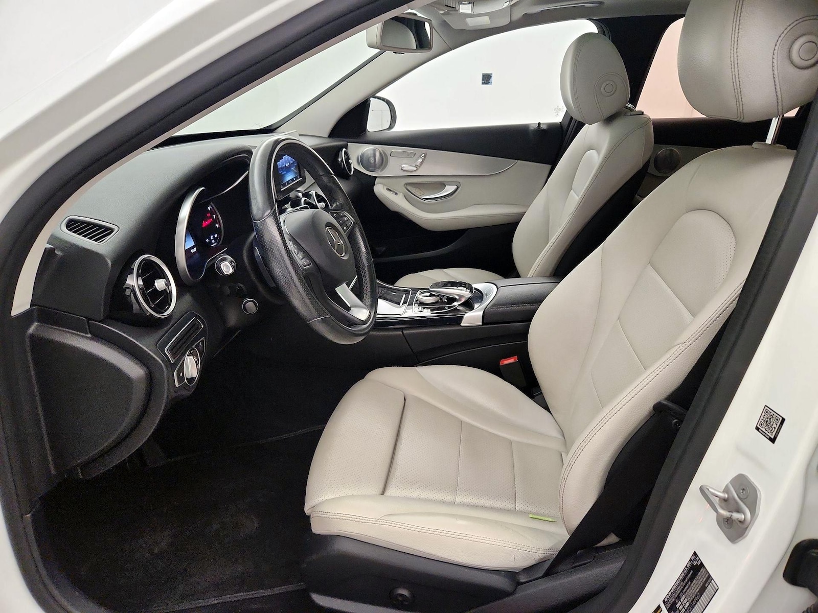 2016 Mercedes-Benz C-Class C300 - Photo 12