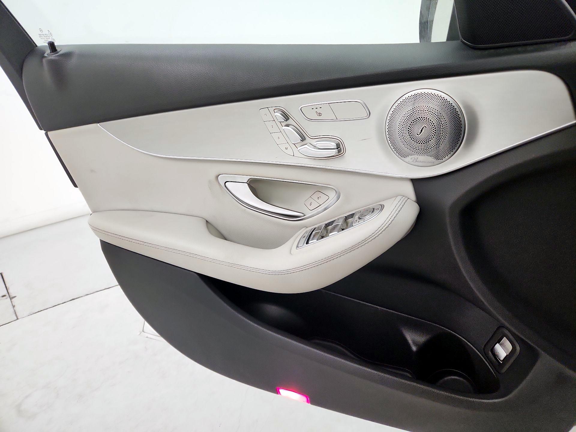 Thumbnail: 2016 Mercedes-Benz C-Class - 12