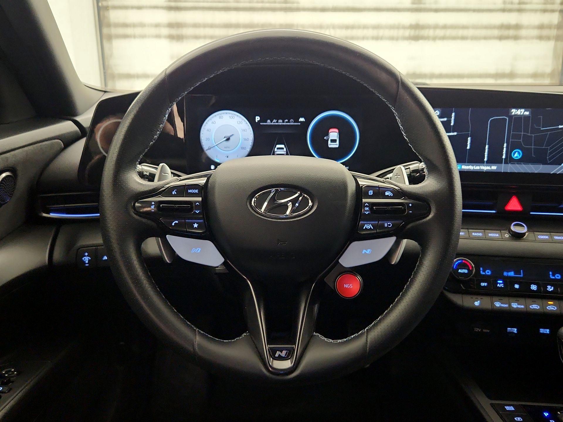 Thumbnail: 2023 Hyundai Elantra - 10