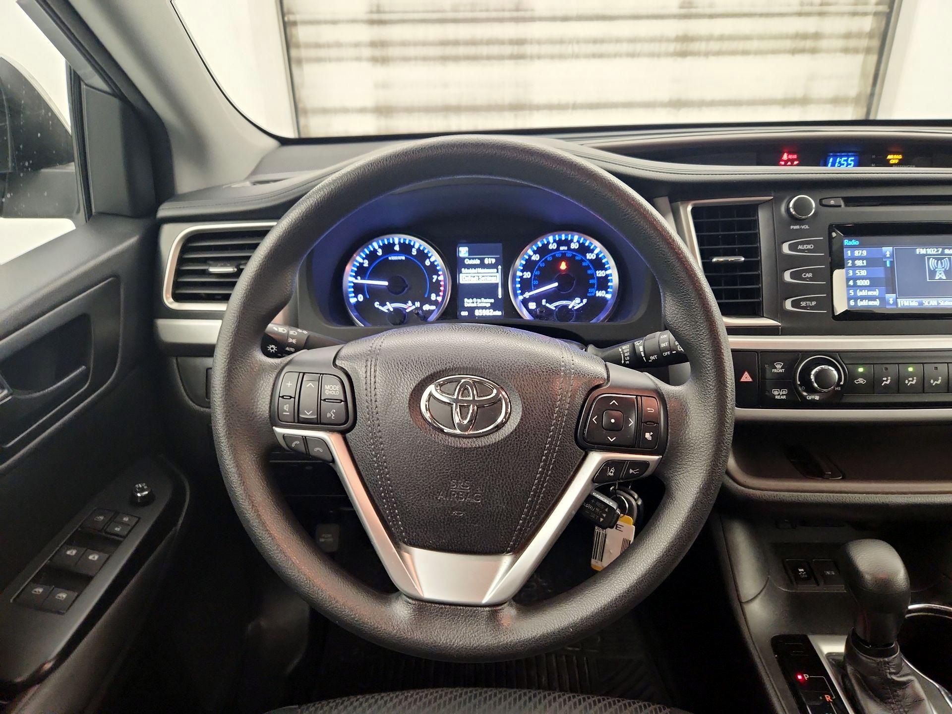 Thumbnail: 2018 Toyota Highlander - 10
