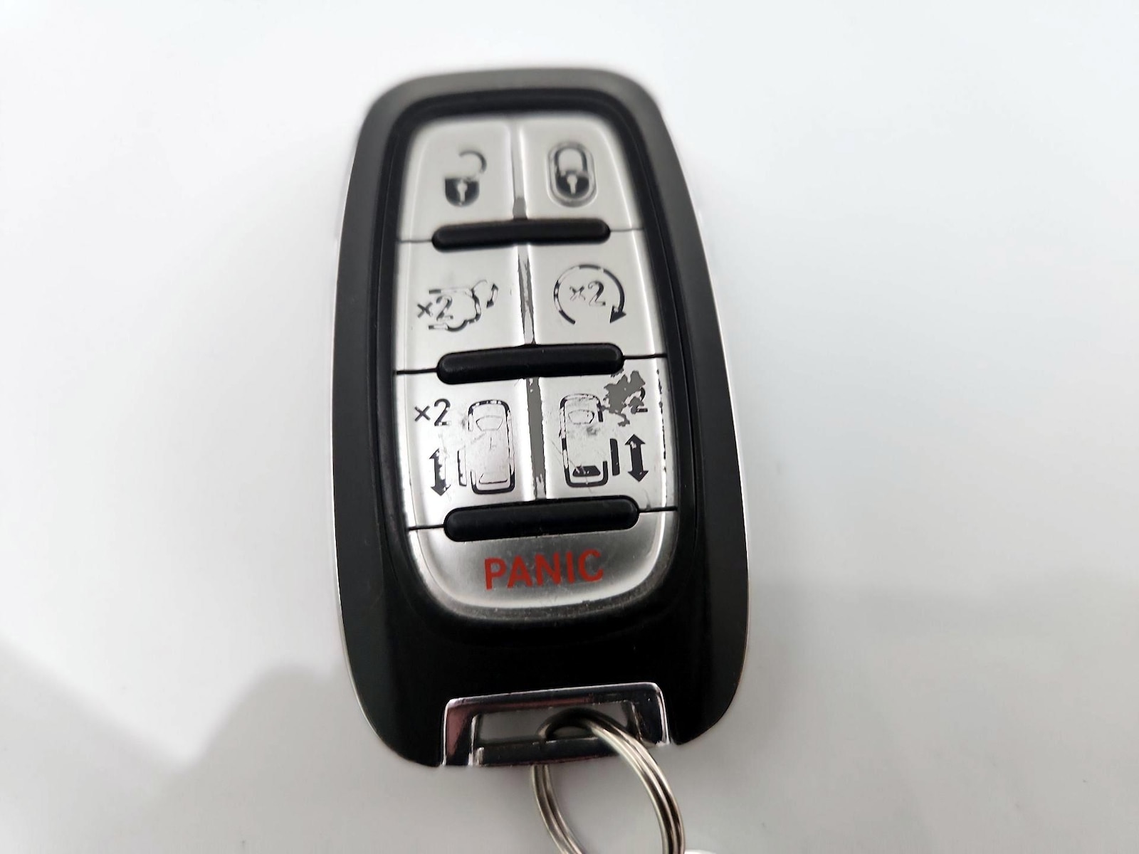 2023 Chrysler Pacifica Hybrid Limited - Photo 25