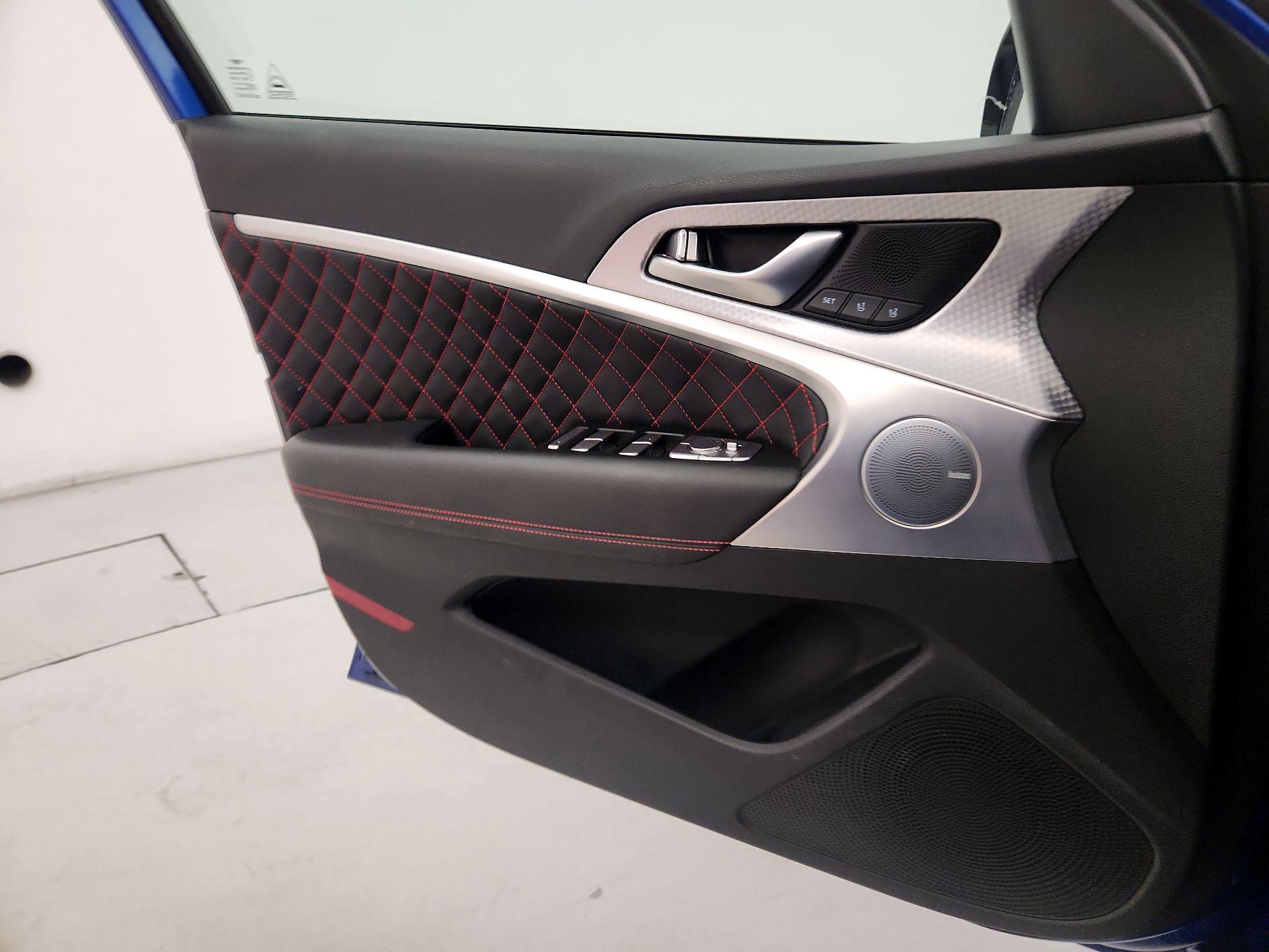 Thumbnail: 2022 Genesis G70 - 12