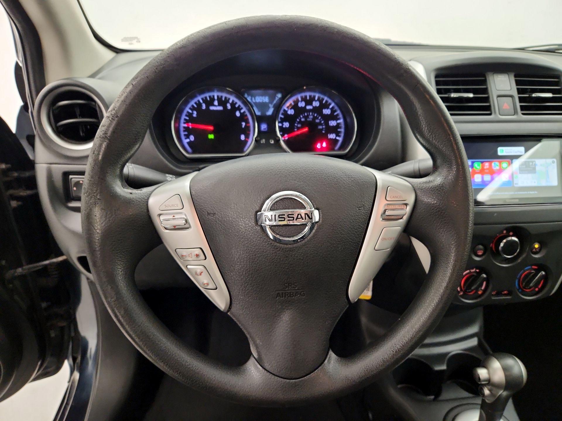 Thumbnail: 2015 Nissan Versa - 10