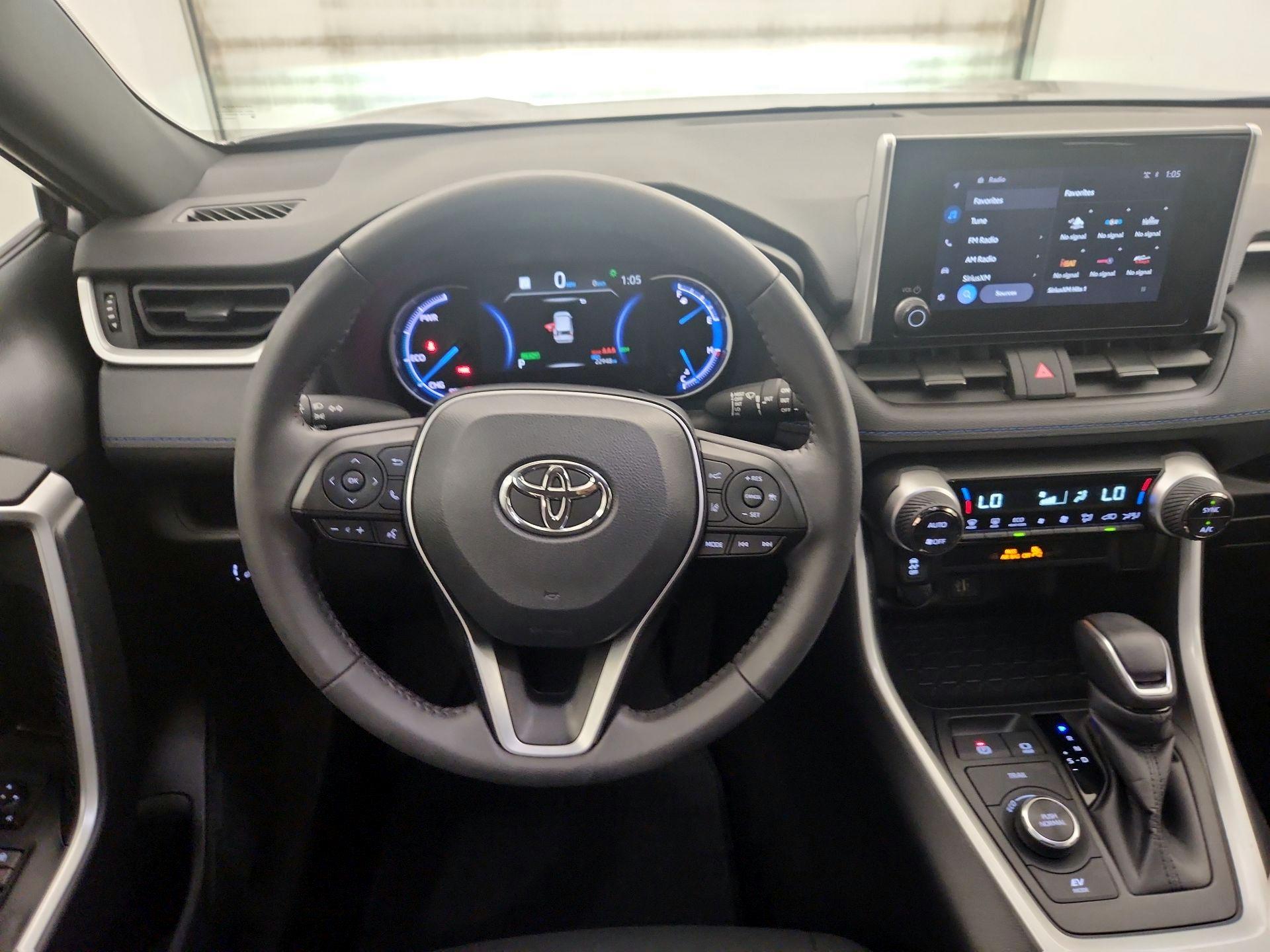 Thumbnail: 2024 Toyota RAV4 - 10