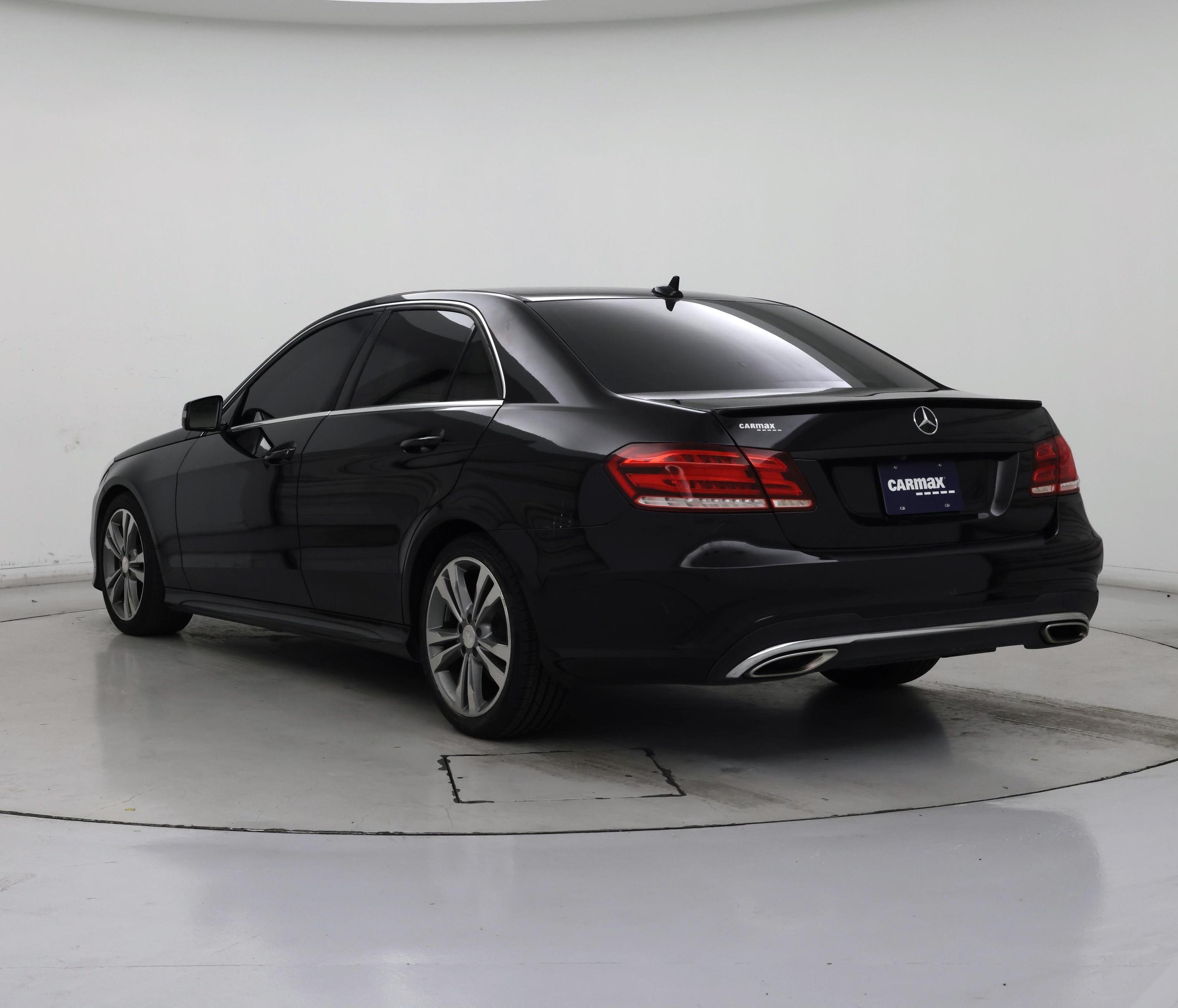 Thumbnail: 2015 Mercedes-Benz E-Class - 2