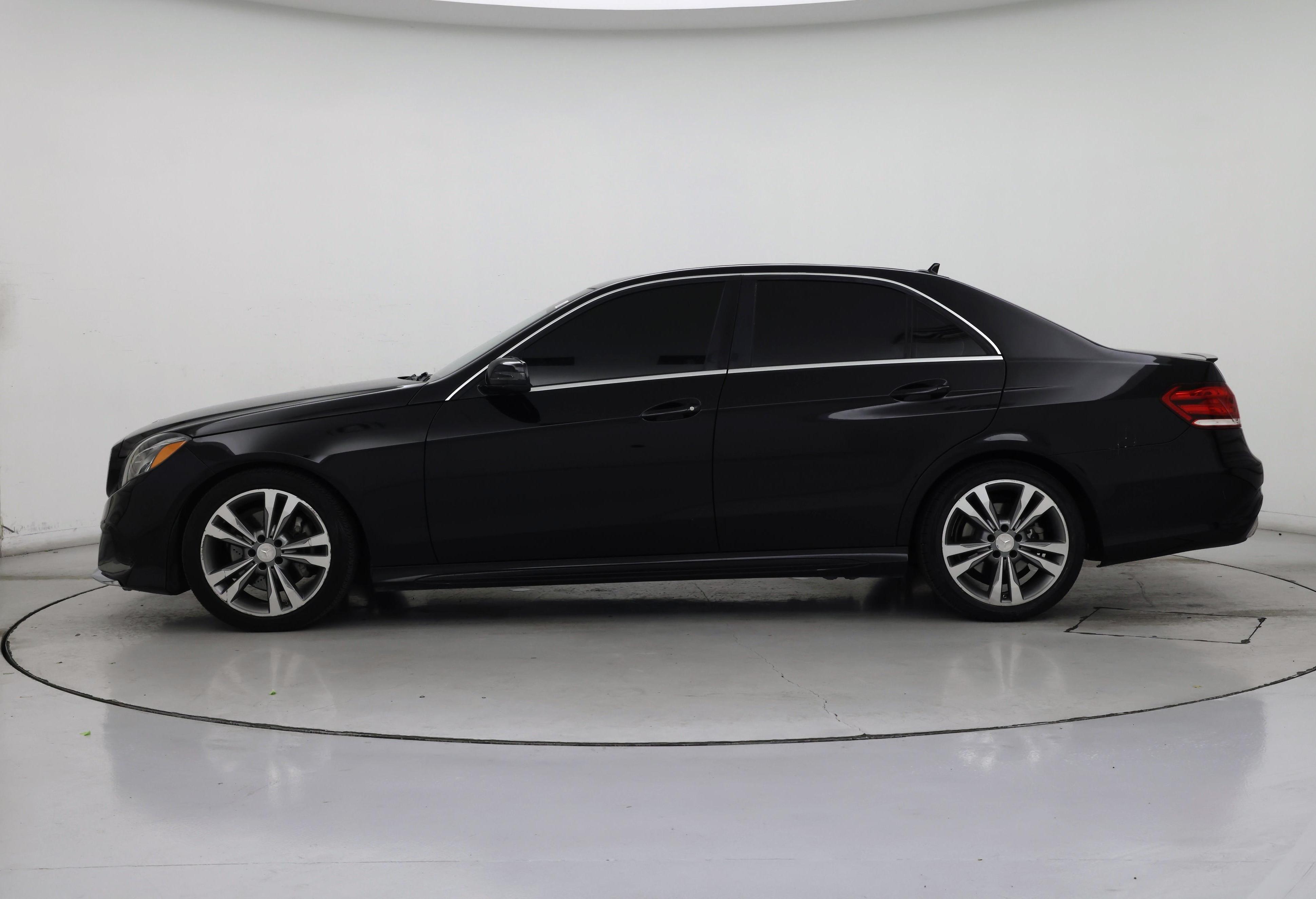 Thumbnail: 2015 Mercedes-Benz E-Class - 3