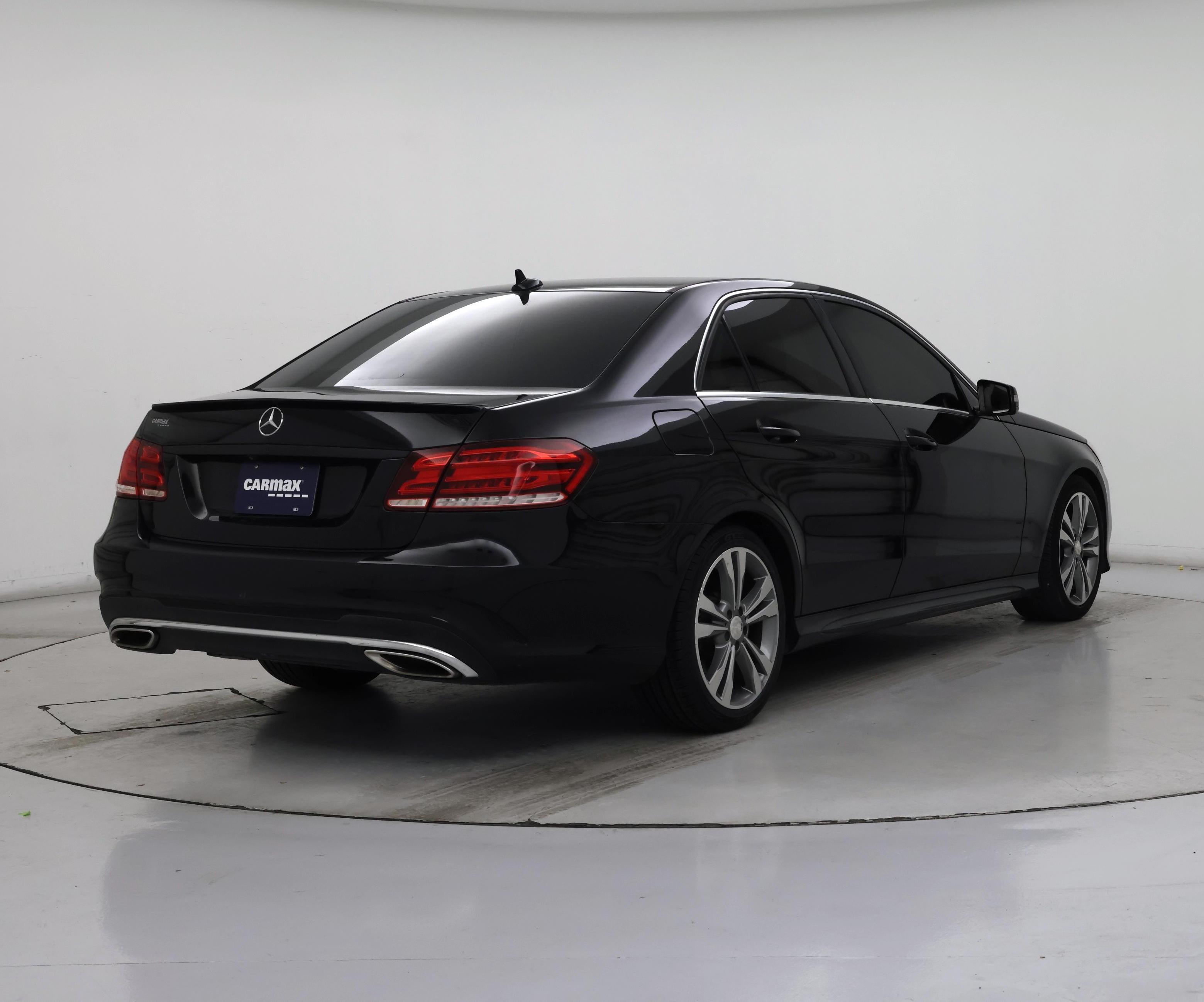 Thumbnail: 2015 Mercedes-Benz E-Class - 8