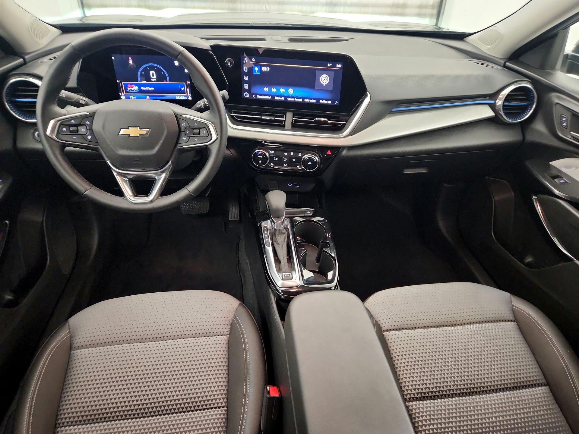 Thumbnail: 2025 Chevrolet Trax - 9