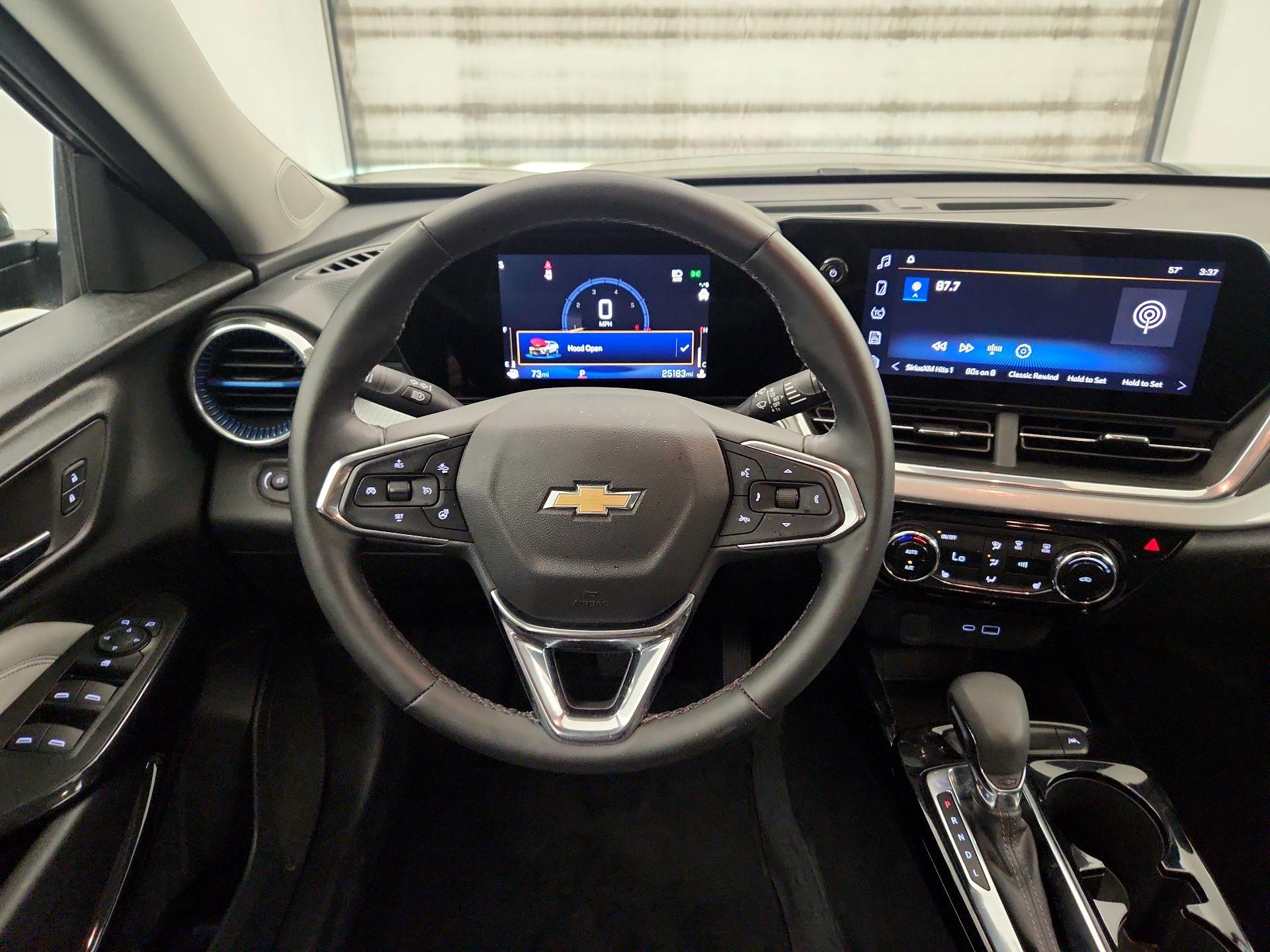 Thumbnail: 2025 Chevrolet Trax - 10