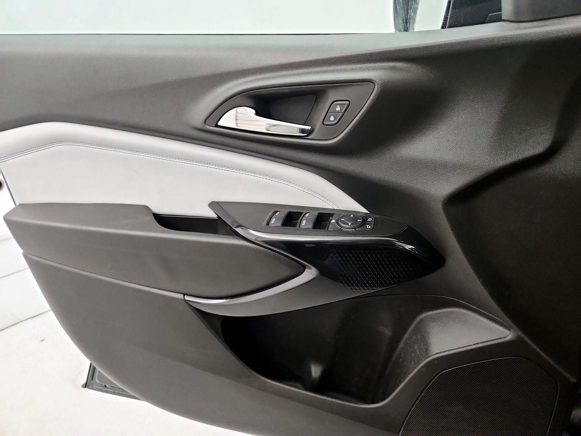 Thumbnail: 2025 Chevrolet Trax - 12