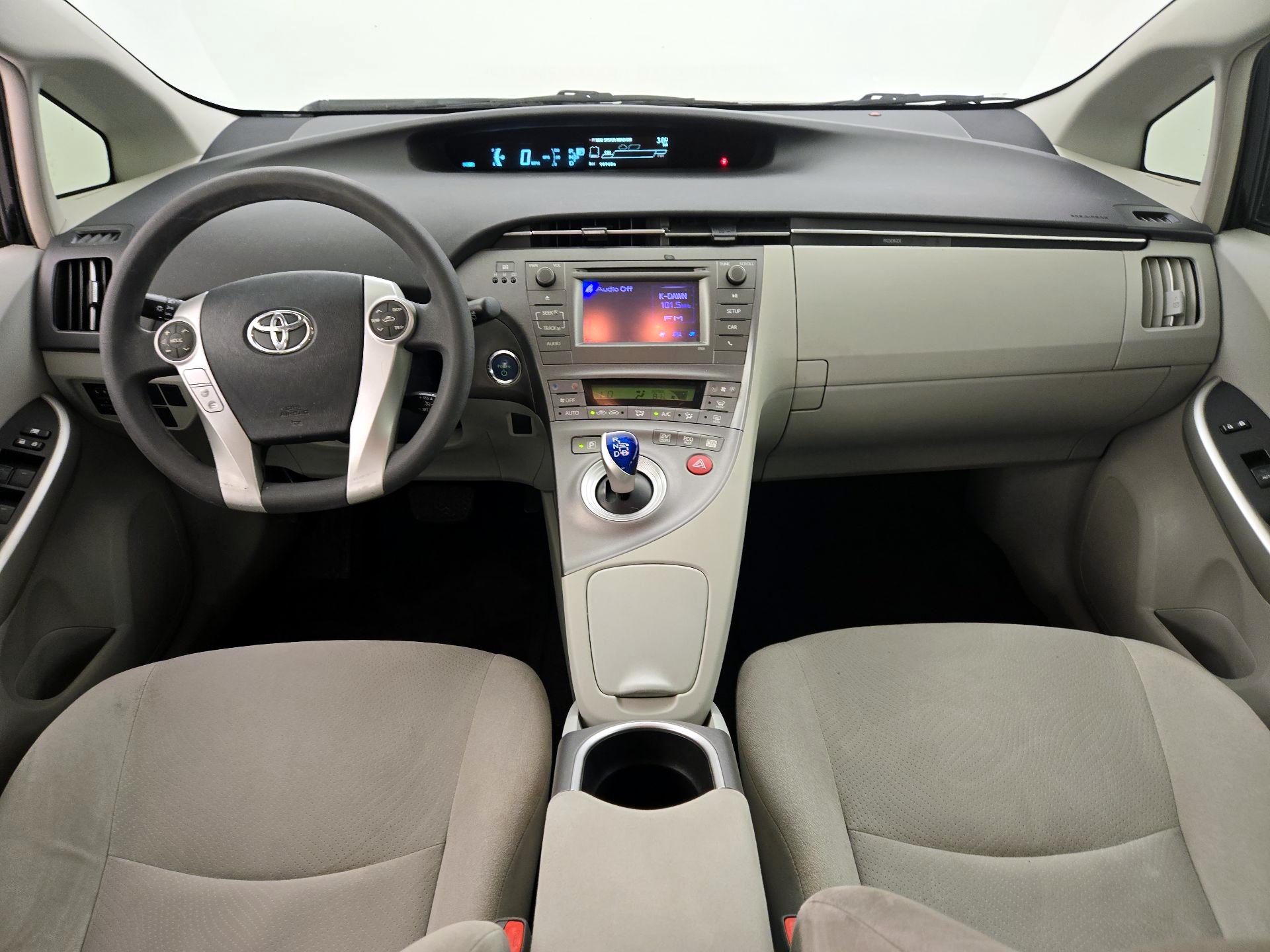 Thumbnail: 2014 Toyota Prius - 9