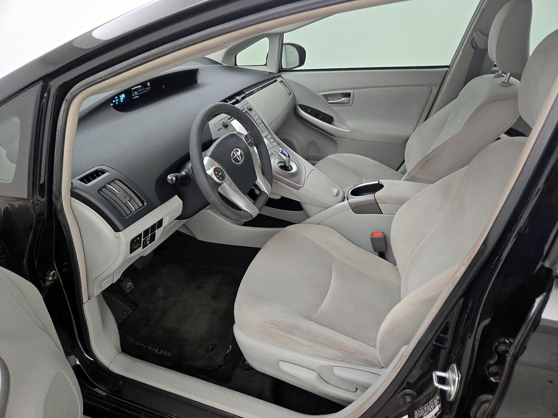 Thumbnail: 2014 Toyota Prius - 11