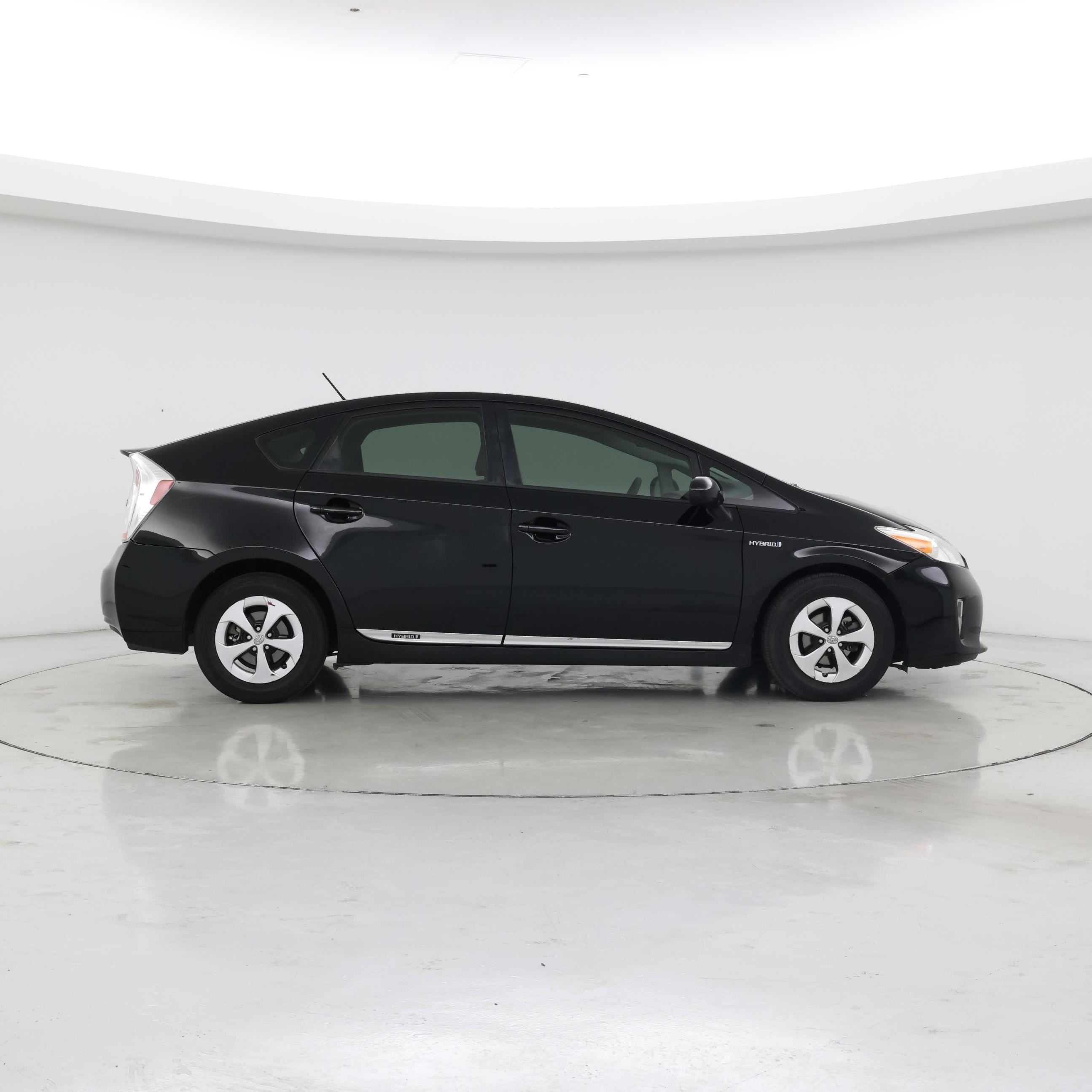 Thumbnail: 2014 Toyota Prius - 7