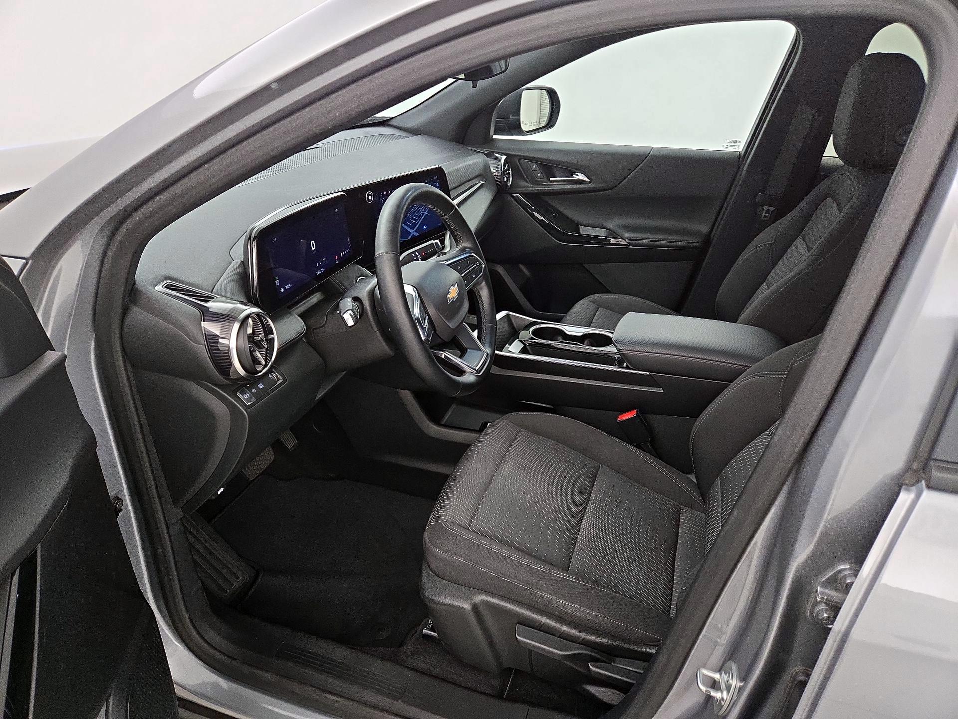 Thumbnail: 2025 Chevrolet Equinox - 11