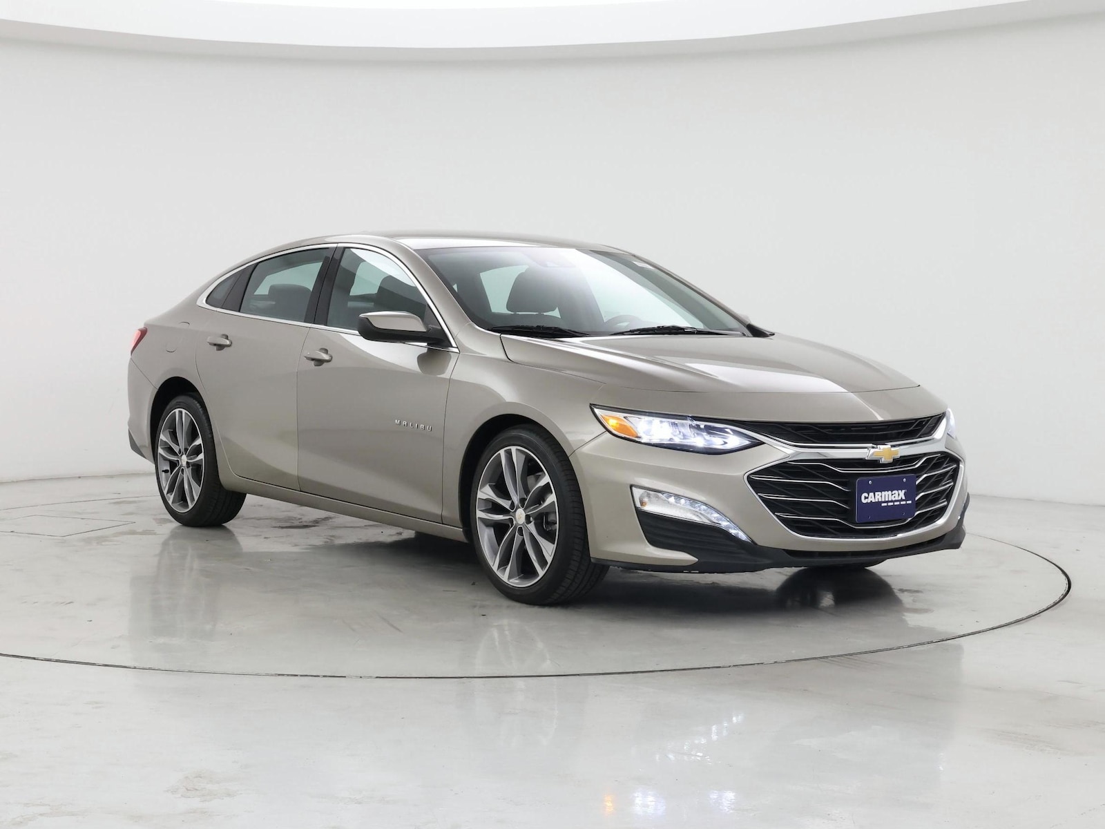 2024 Chevrolet Malibu 2LT - Photo 2