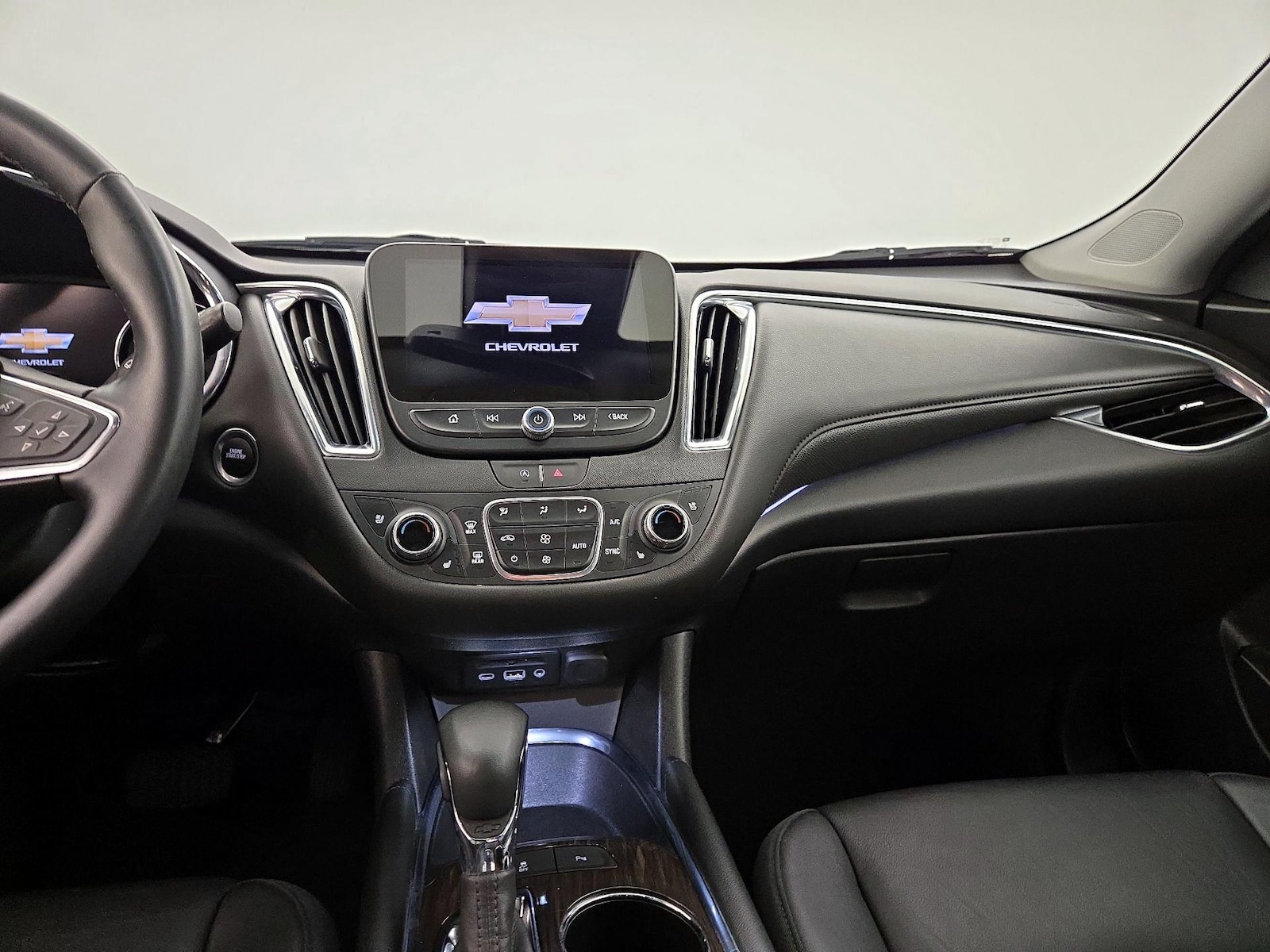 2024 Chevrolet Malibu 2LT - Photo 10
