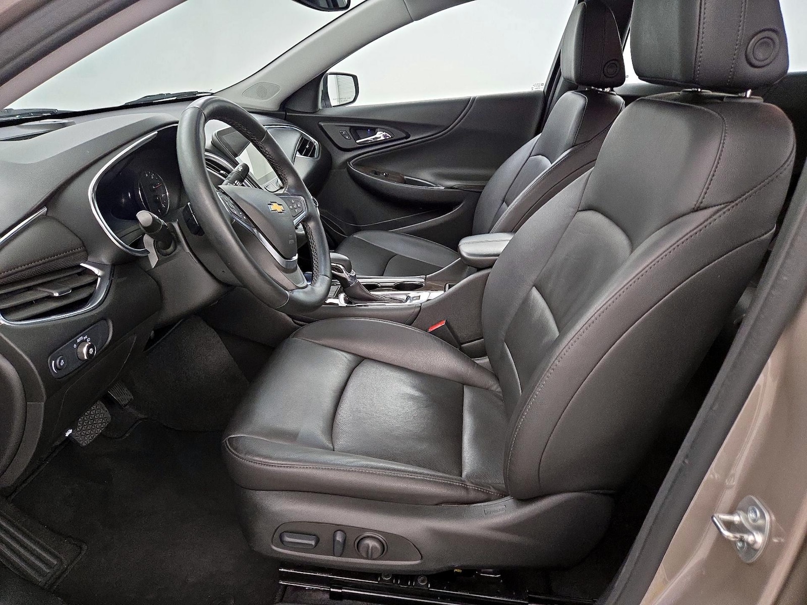 2024 Chevrolet Malibu 2LT - Photo 12