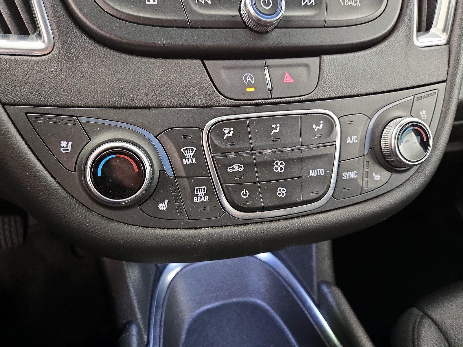 2024 Chevrolet Malibu 2LT - Photo 18