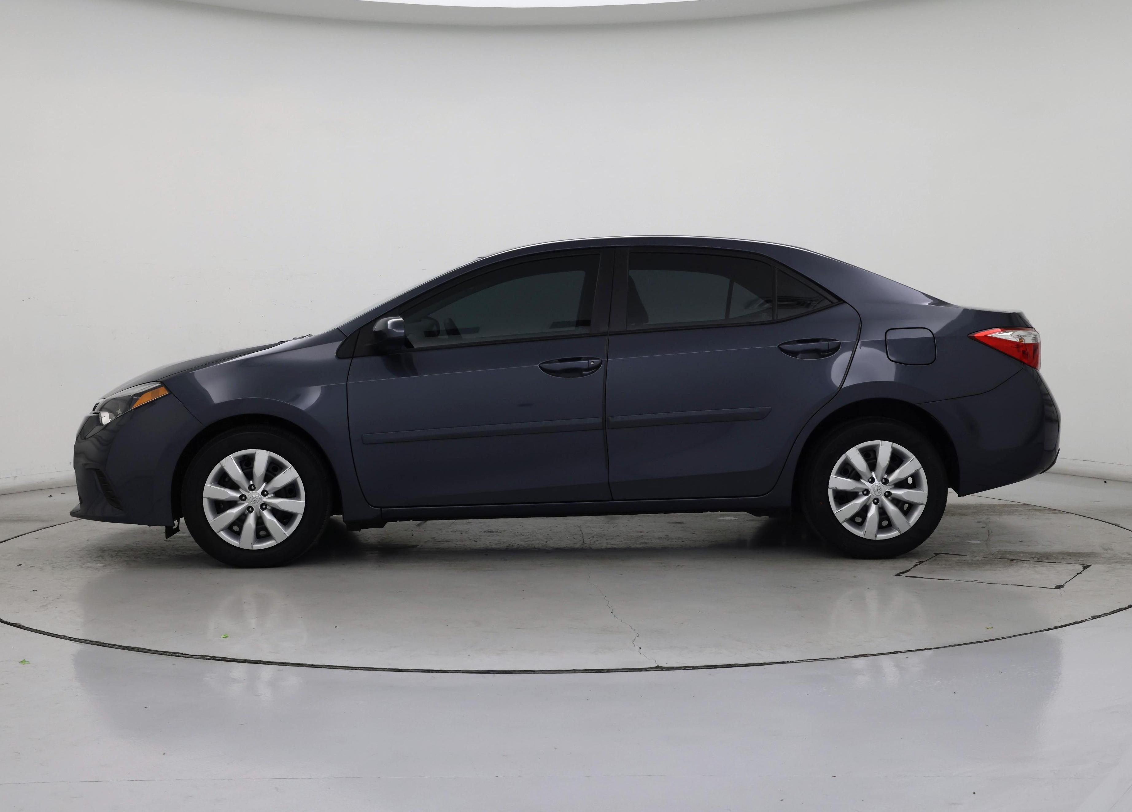 Thumbnail: 2014 Toyota Corolla - 3