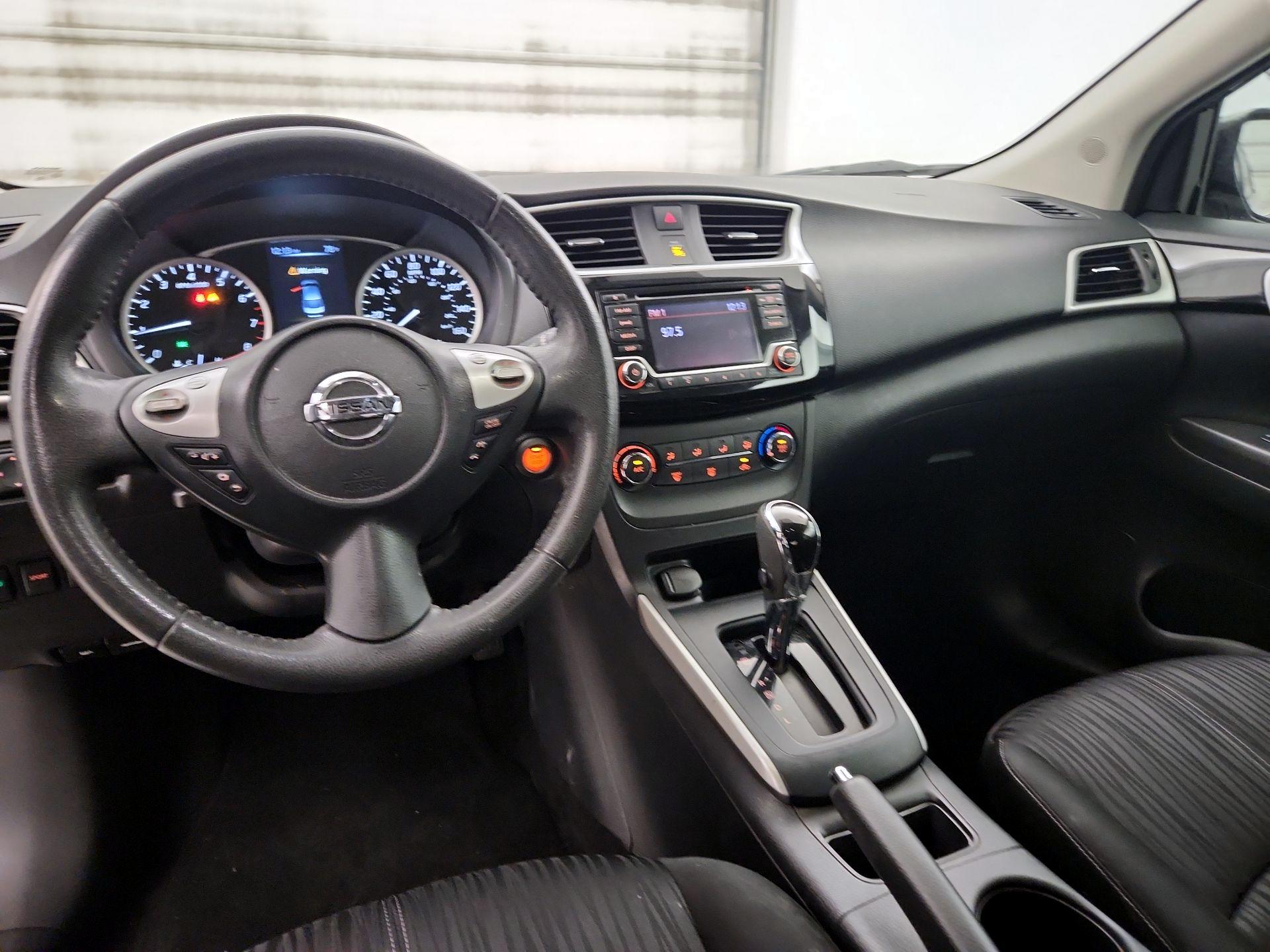 Thumbnail: 2017 Nissan Sentra - 9